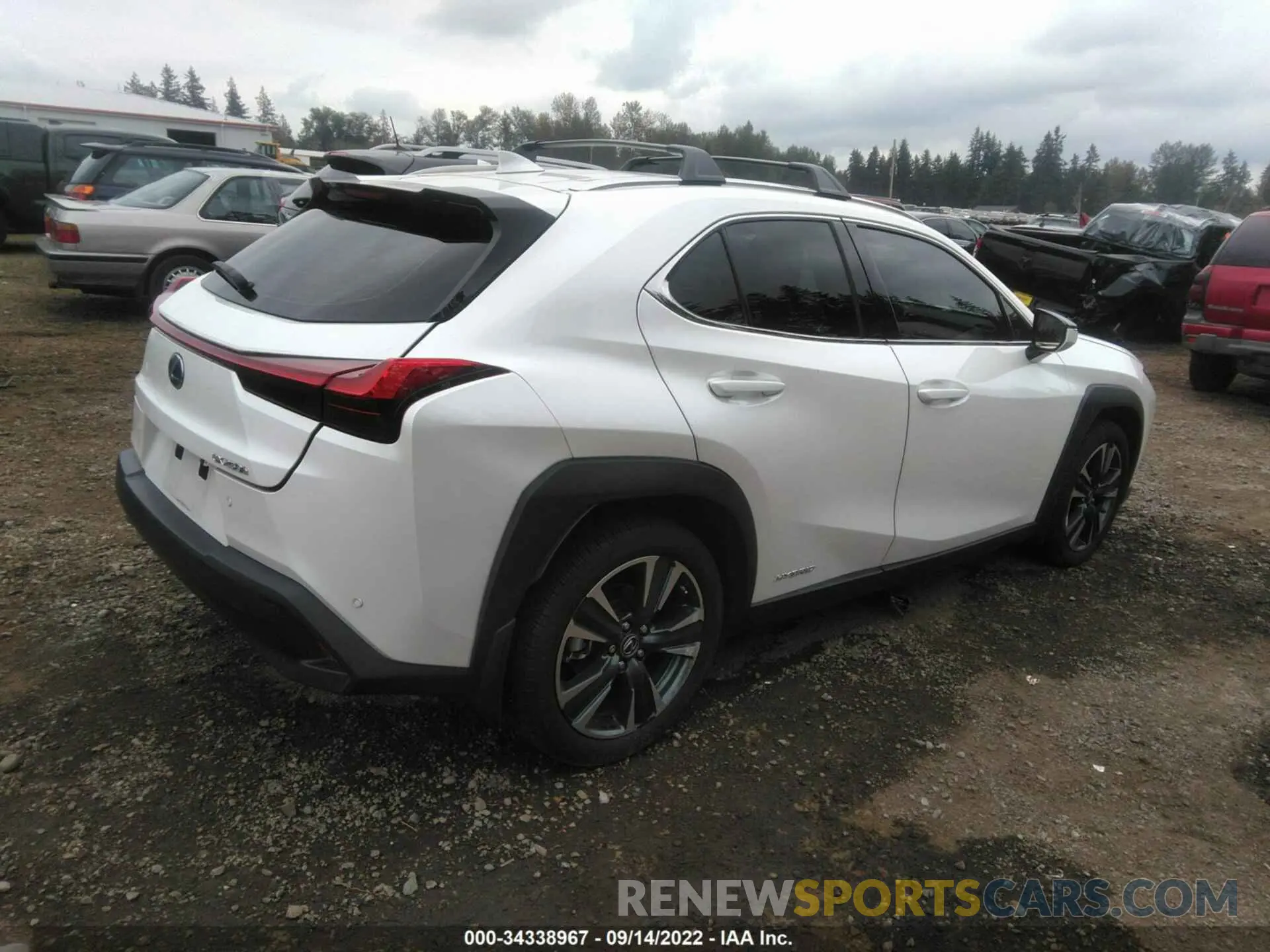 4 fotografías del automóvil dañado JTHL9JBH9L2036210 LEXUS UX 2020