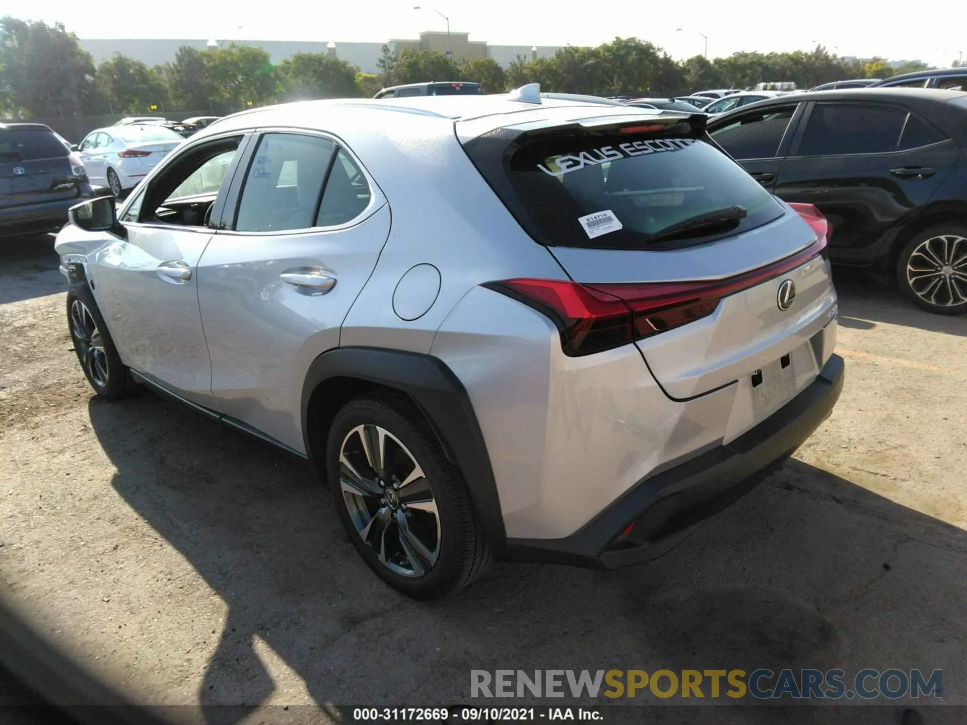 3 fotografías del automóvil dañado JTHP3JBH4L2022928 LEXUS UX 2020