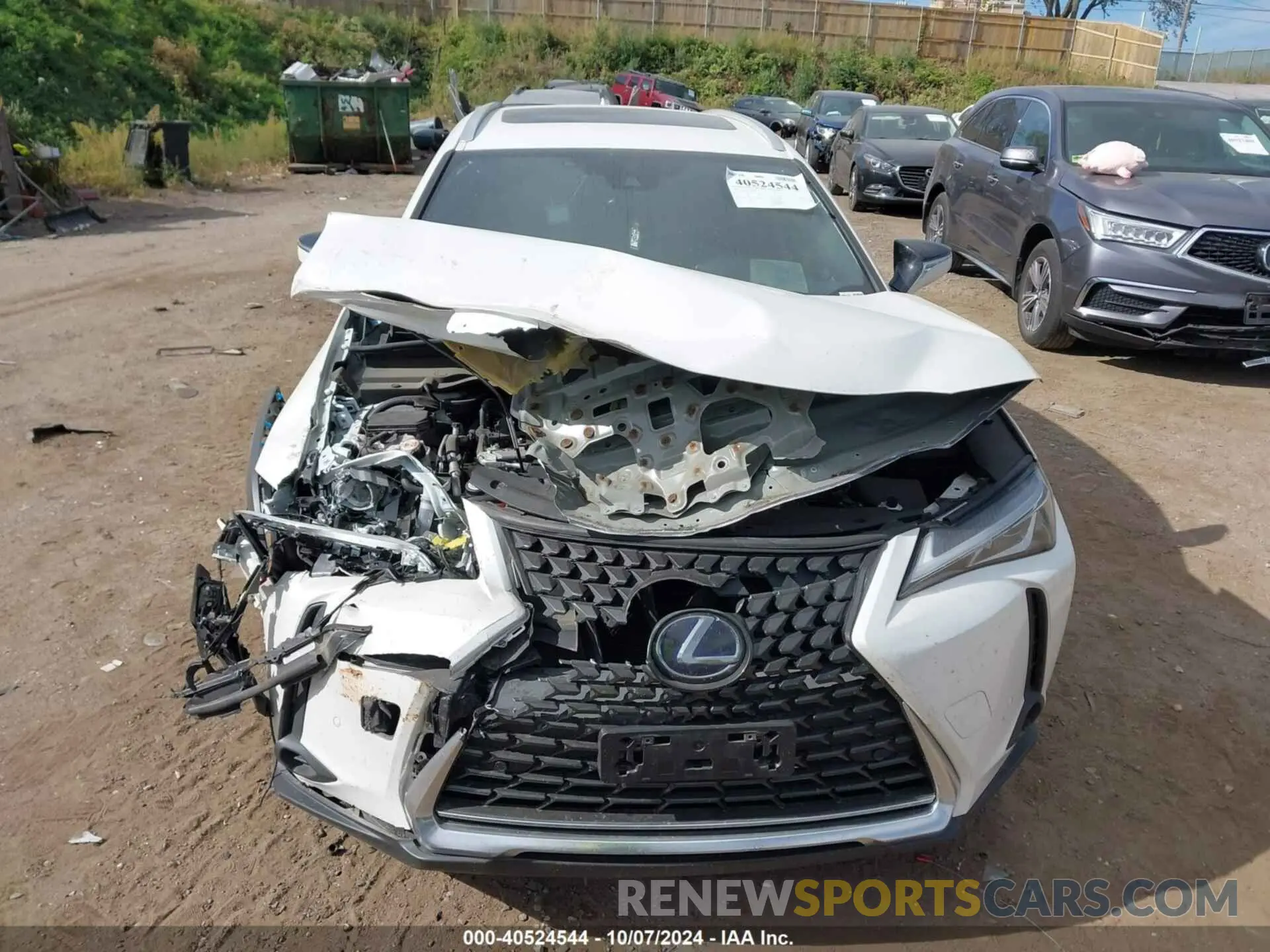 12 fotografías del automóvil dañado JTHP9JBH0L2033830 LEXUS UX 2020