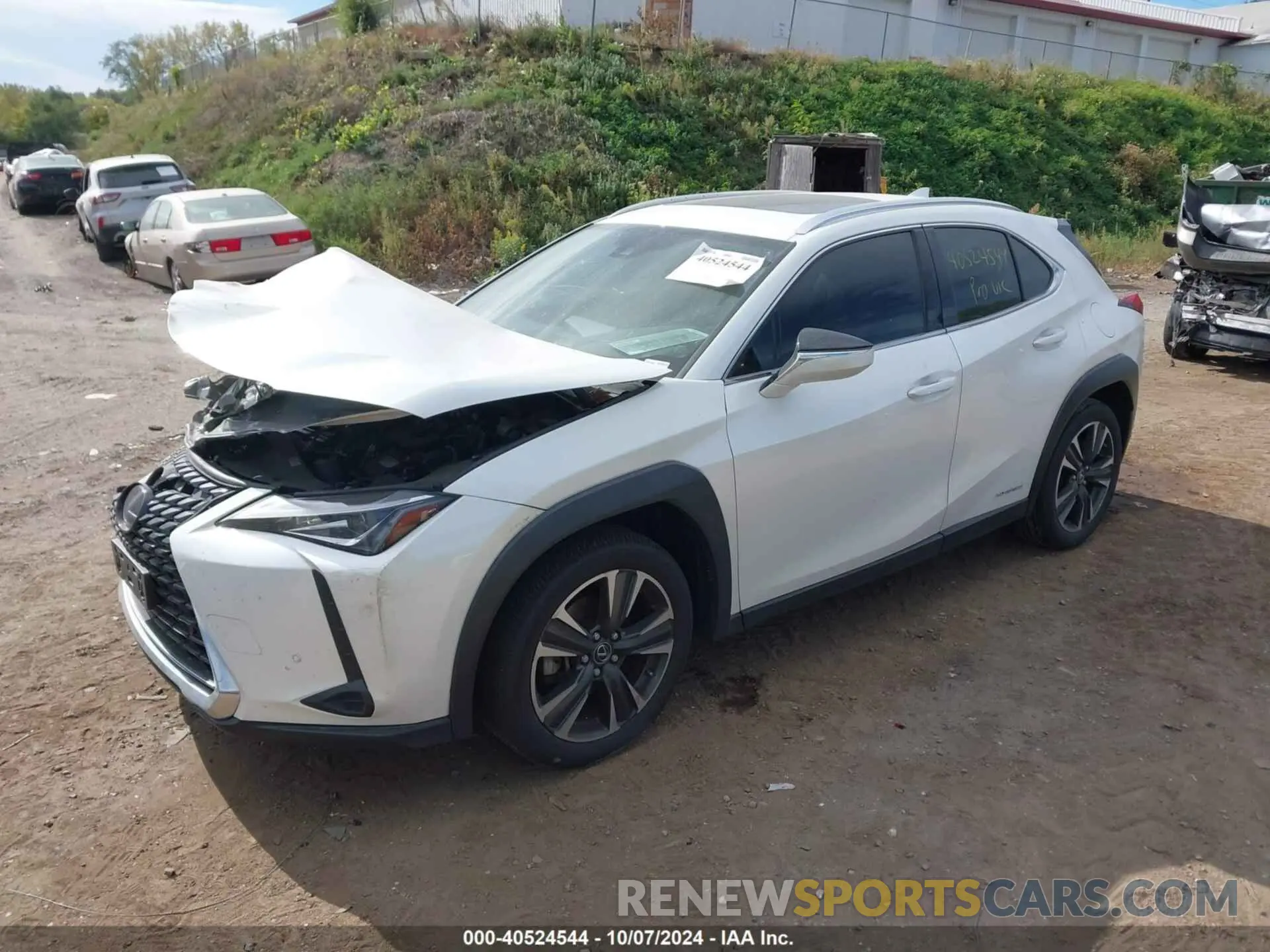2 fotografías del automóvil dañado JTHP9JBH0L2033830 LEXUS UX 2020