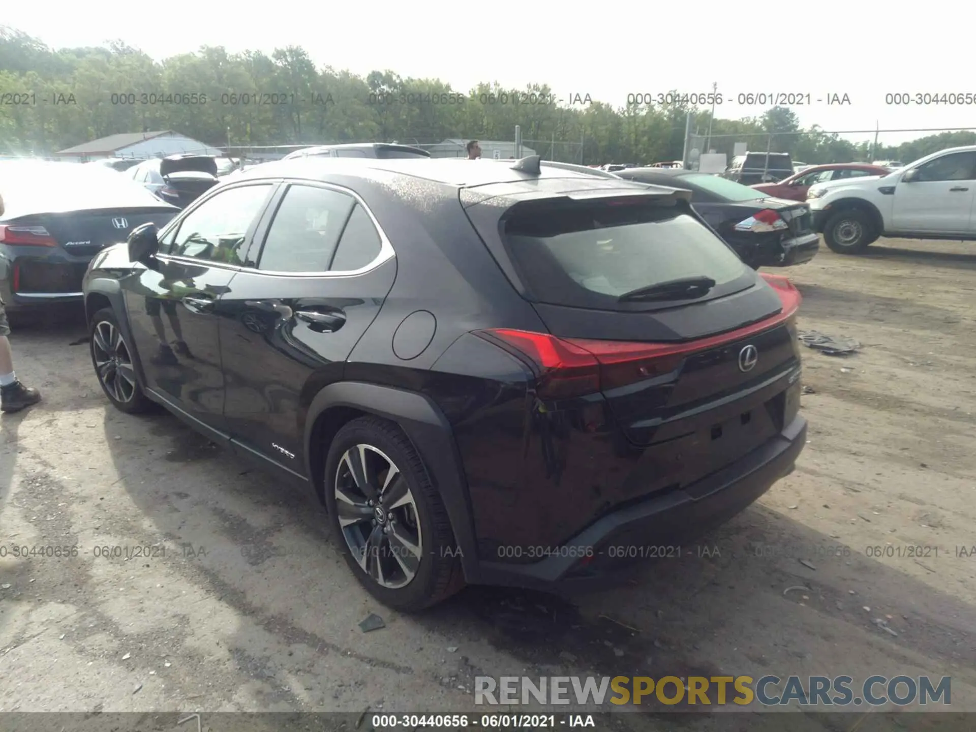 3 fotografías del automóvil dañado JTHP9JBH1L2026725 LEXUS UX 2020