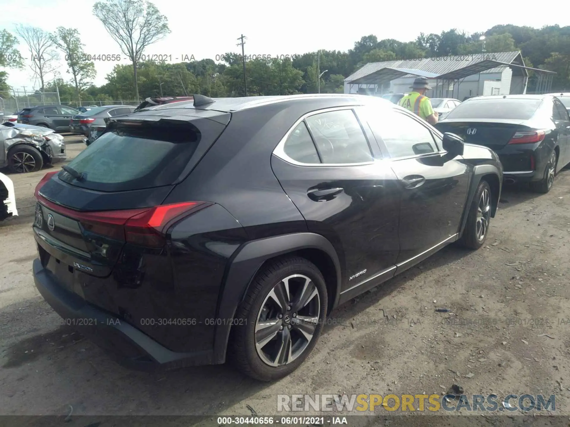 4 fotografías del automóvil dañado JTHP9JBH1L2026725 LEXUS UX 2020