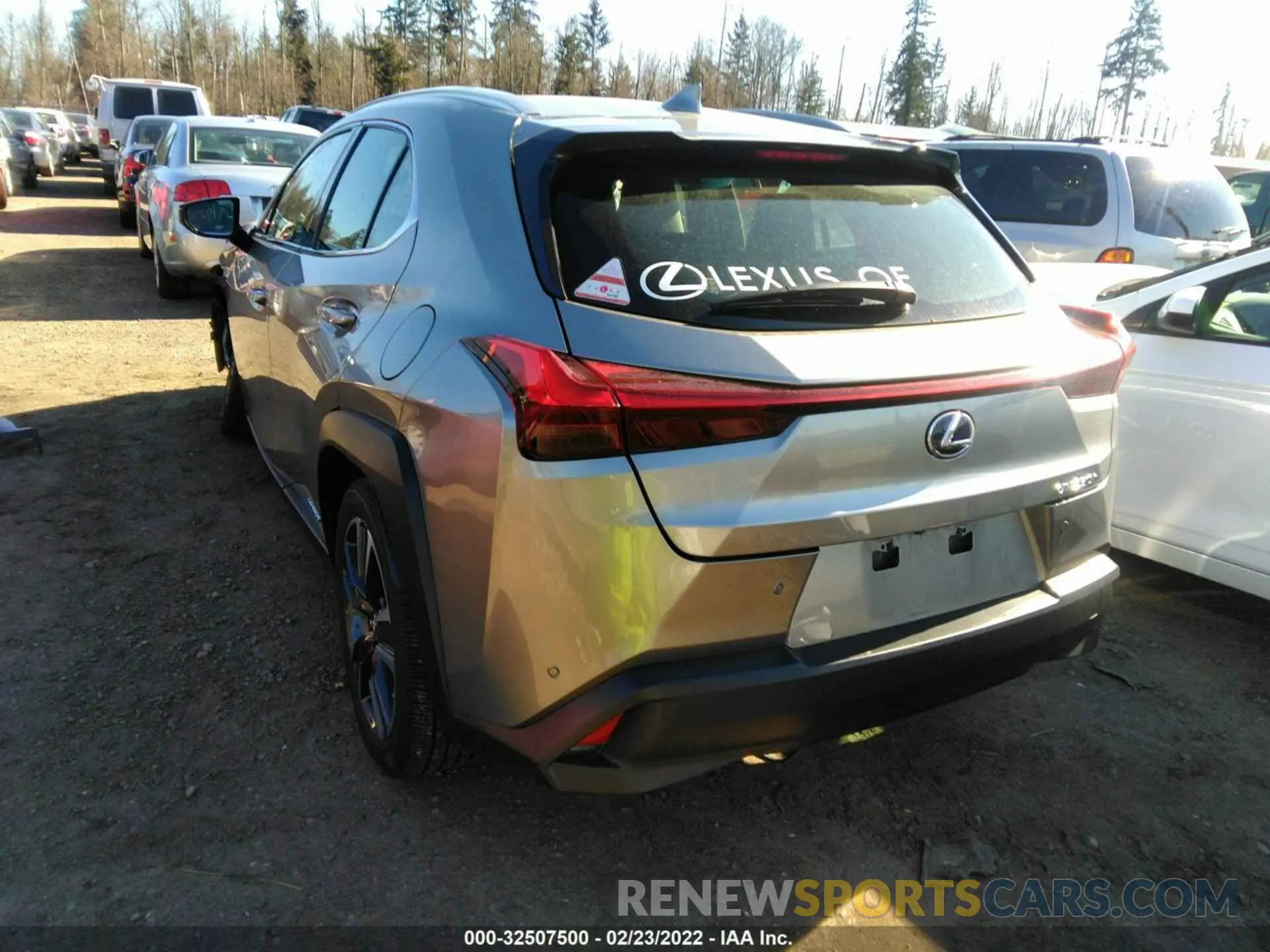 3 fotografías del automóvil dañado JTHP9JBH1L2030788 LEXUS UX 2020