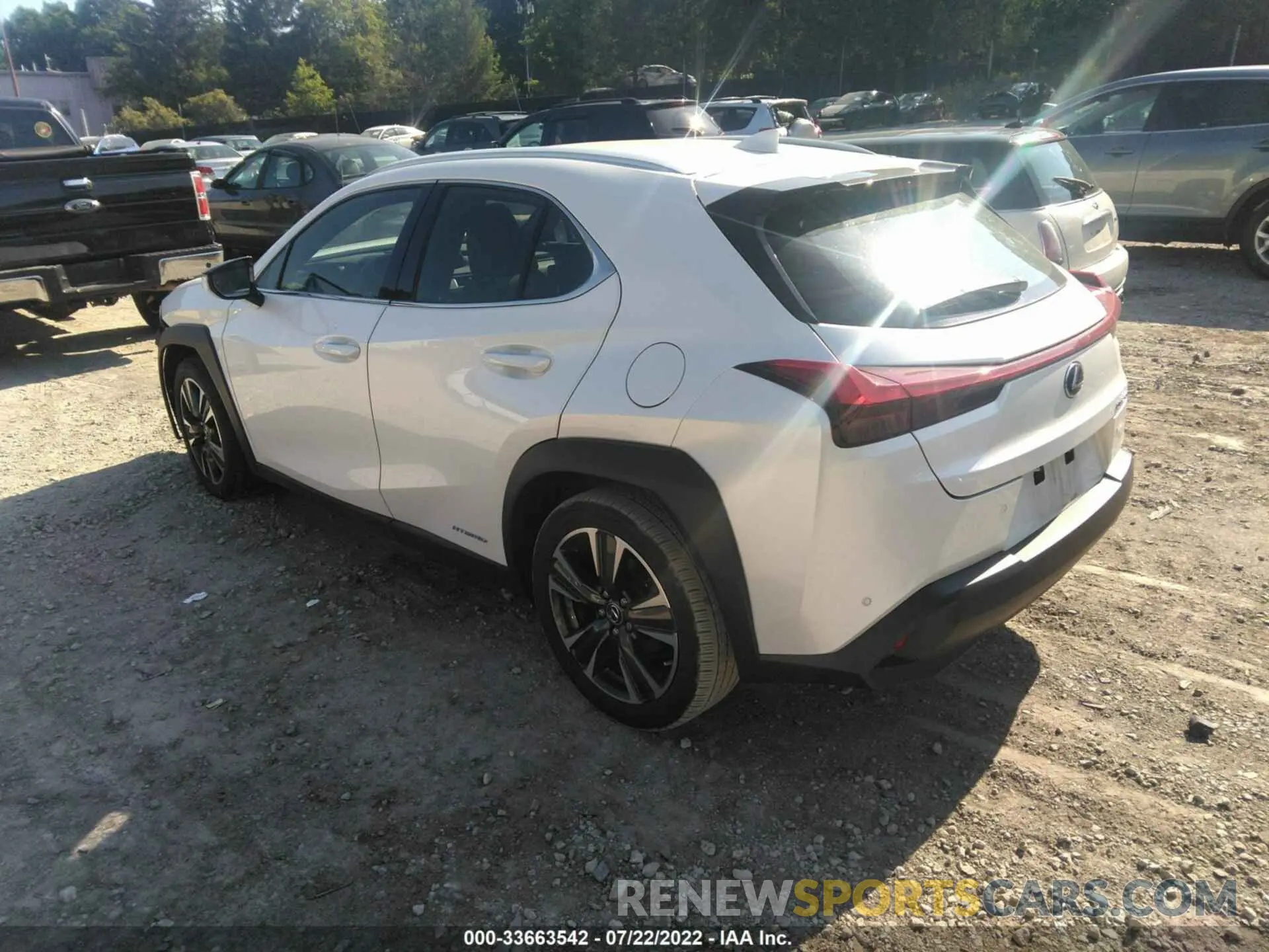 3 fotografías del automóvil dañado JTHP9JBH2L2022540 LEXUS UX 2020