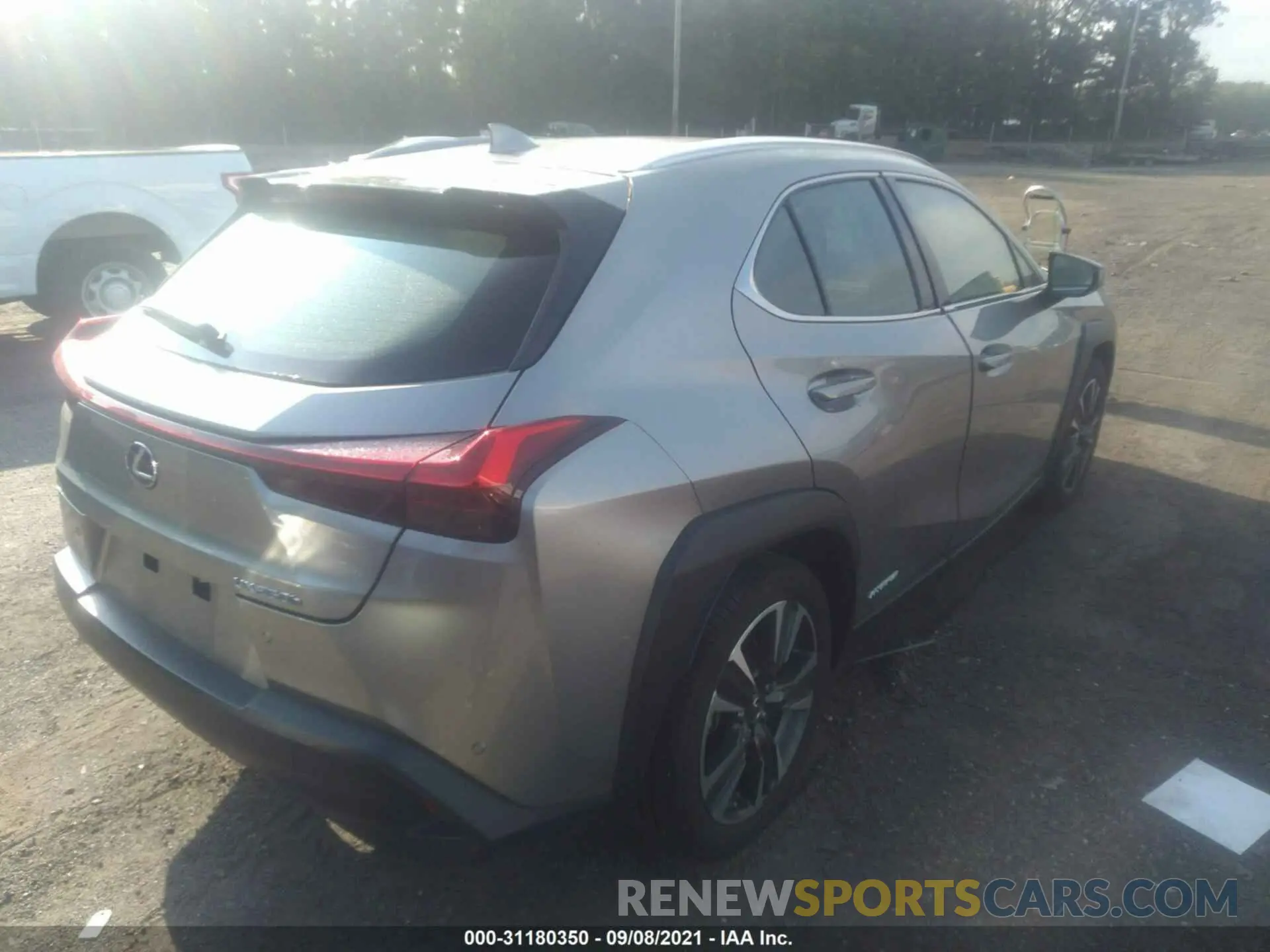 4 fotografías del automóvil dañado JTHP9JBH2L2025826 LEXUS UX 2020