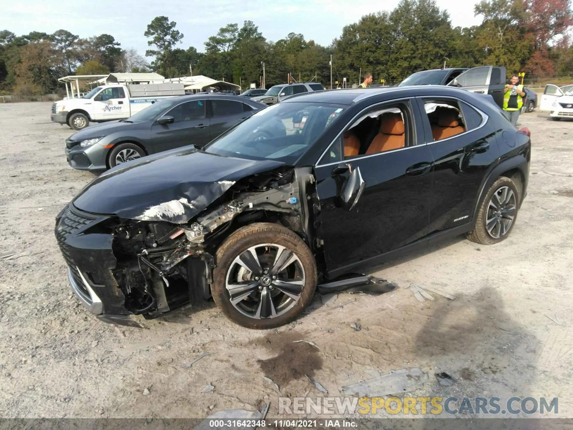 2 fotografías del automóvil dañado JTHP9JBH4L2023608 LEXUS UX 2020