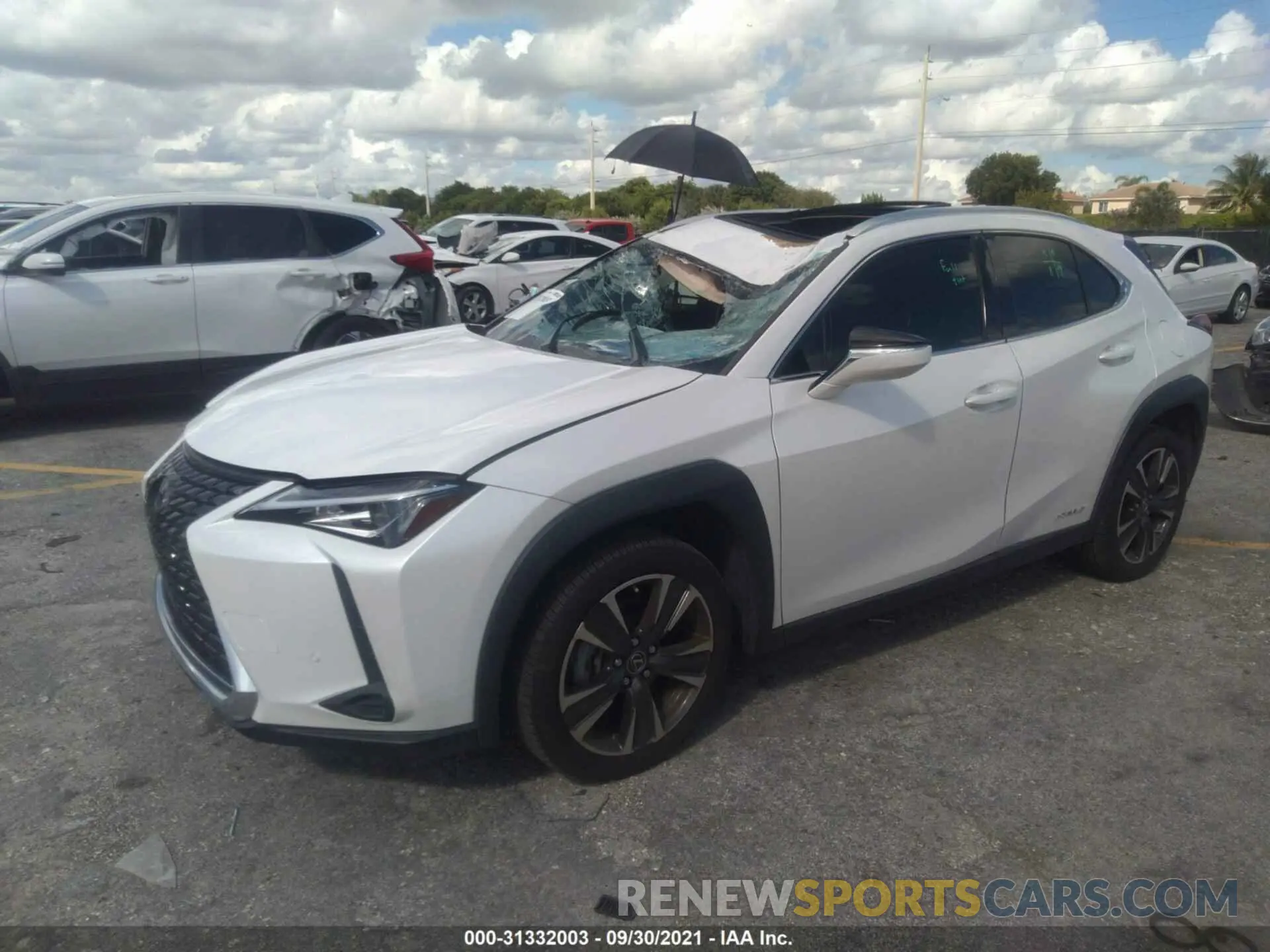 2 fotografías del automóvil dañado JTHP9JBH4L2029571 LEXUS UX 2020