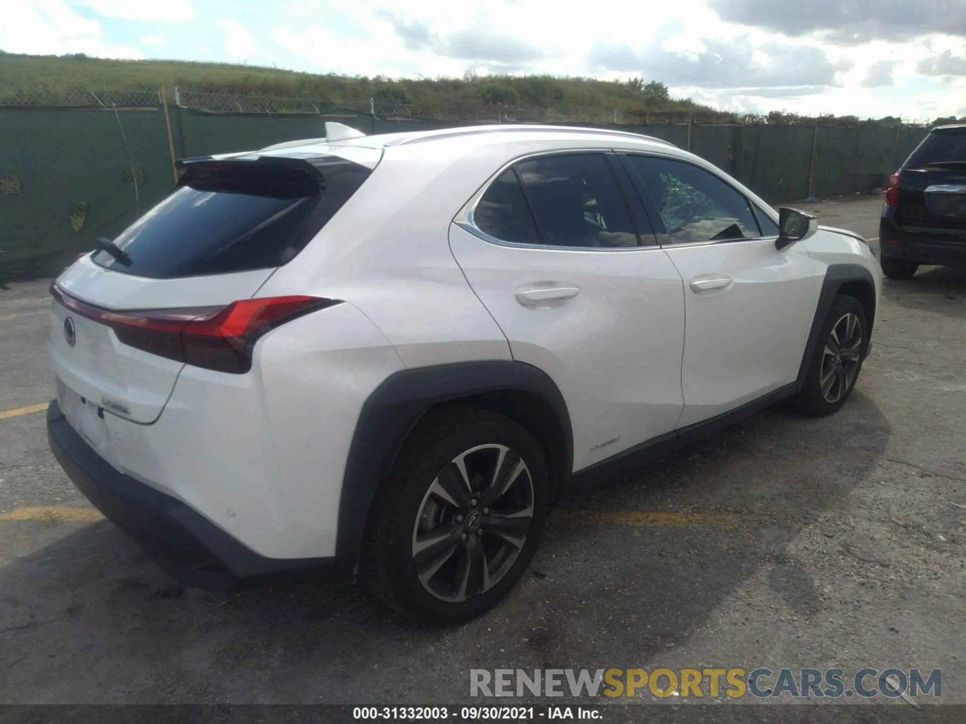 4 fotografías del automóvil dañado JTHP9JBH4L2029571 LEXUS UX 2020
