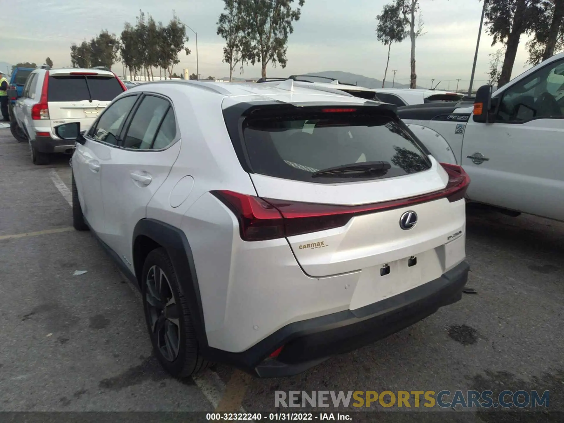 3 fotografías del automóvil dañado JTHP9JBH8L2021182 LEXUS UX 2020