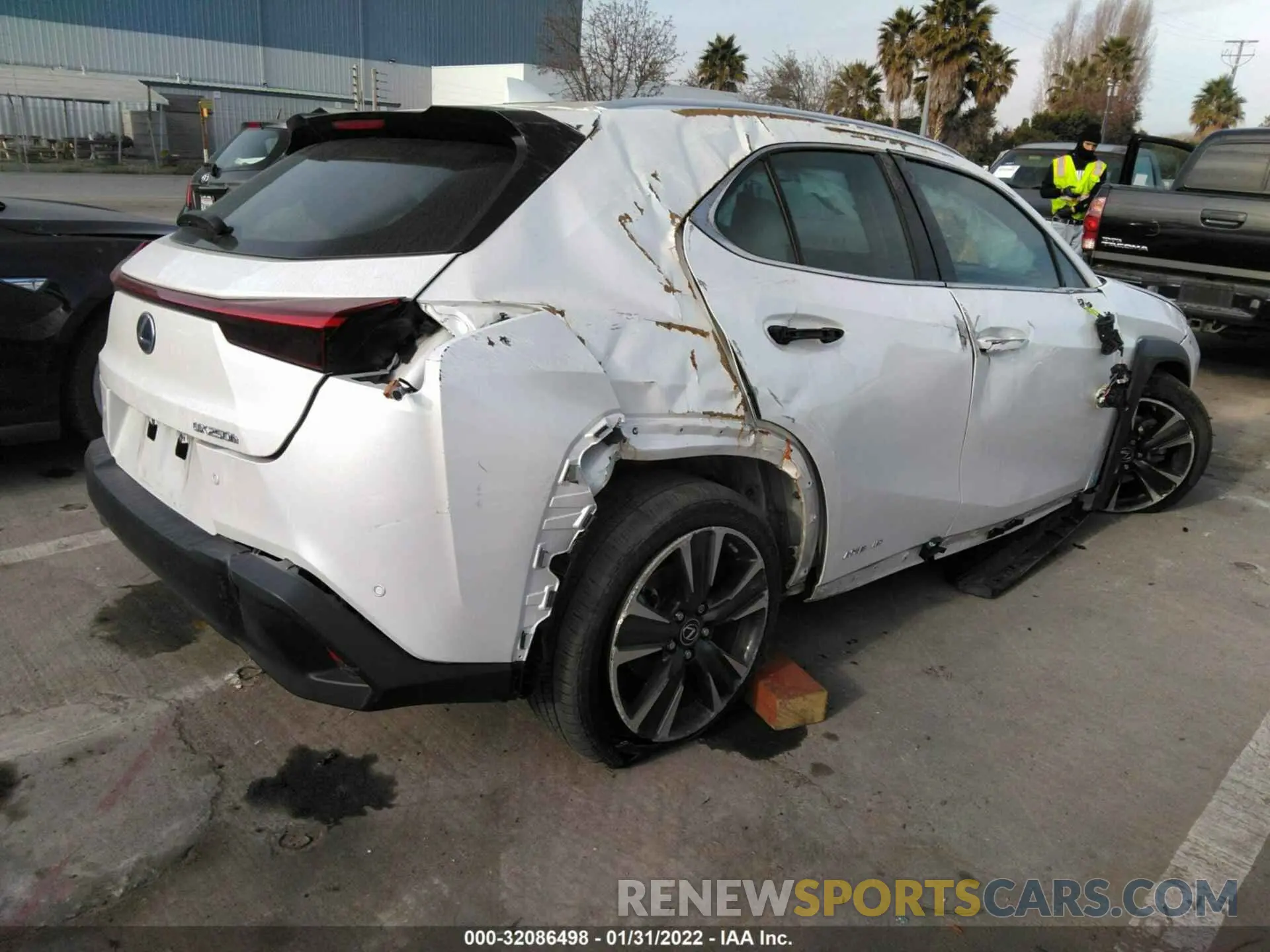 4 fotografías del automóvil dañado JTHP9JBH9L2024110 LEXUS UX 2020