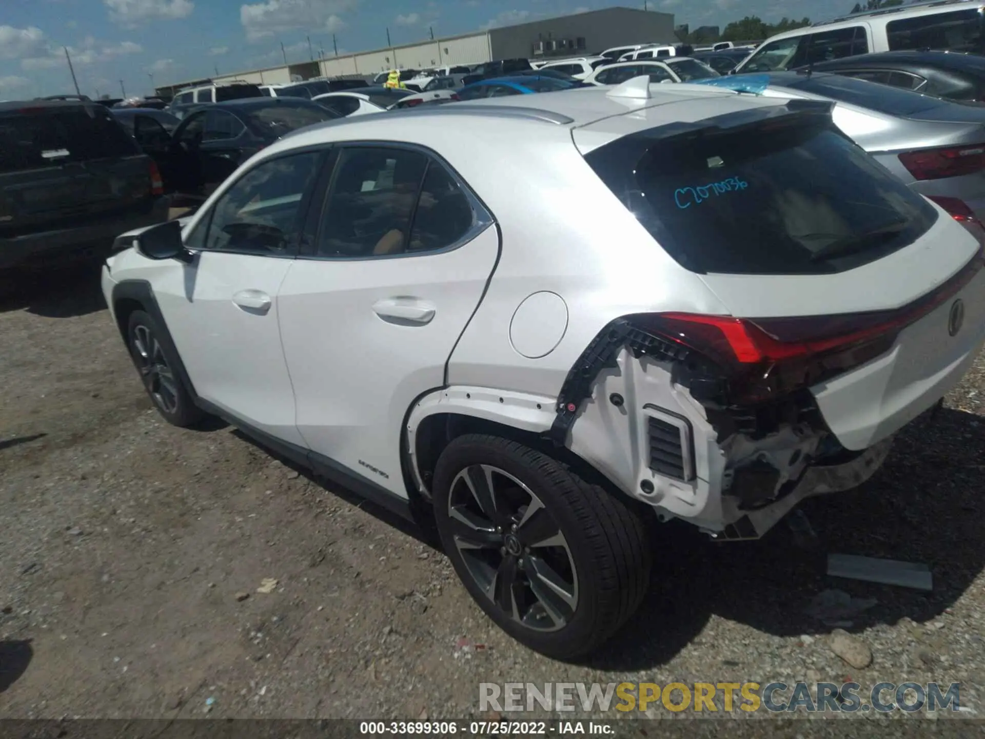 3 fotografías del automóvil dañado JTHP9JBHXL2036816 LEXUS UX 2020