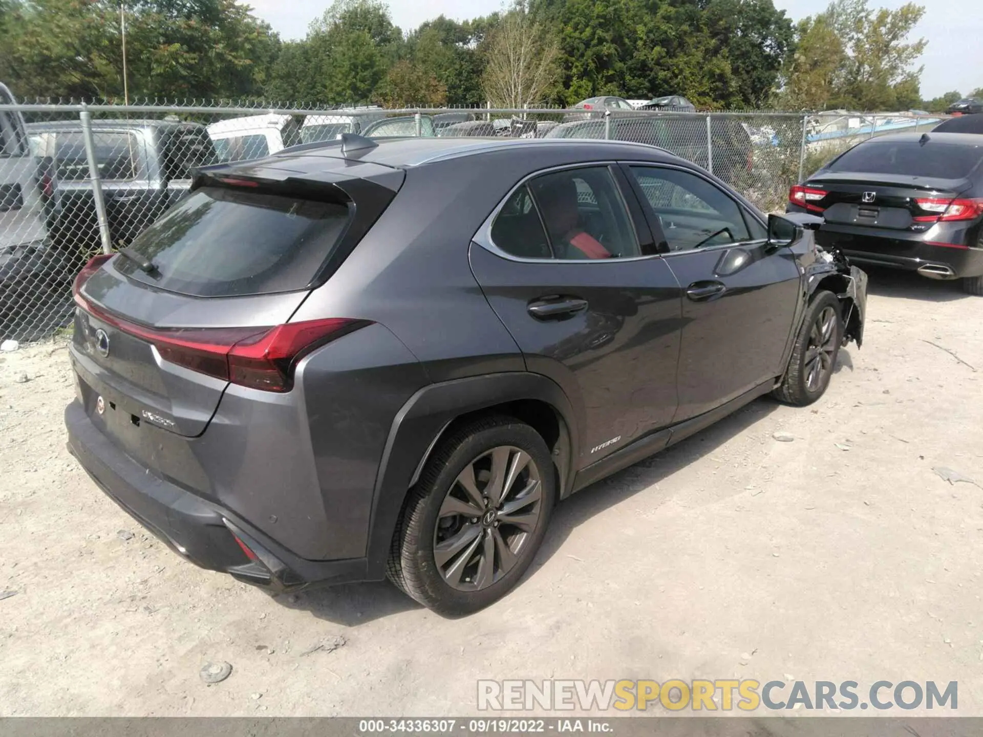 4 fotografías del automóvil dañado JTHR9JBH4L2028235 LEXUS UX 2020