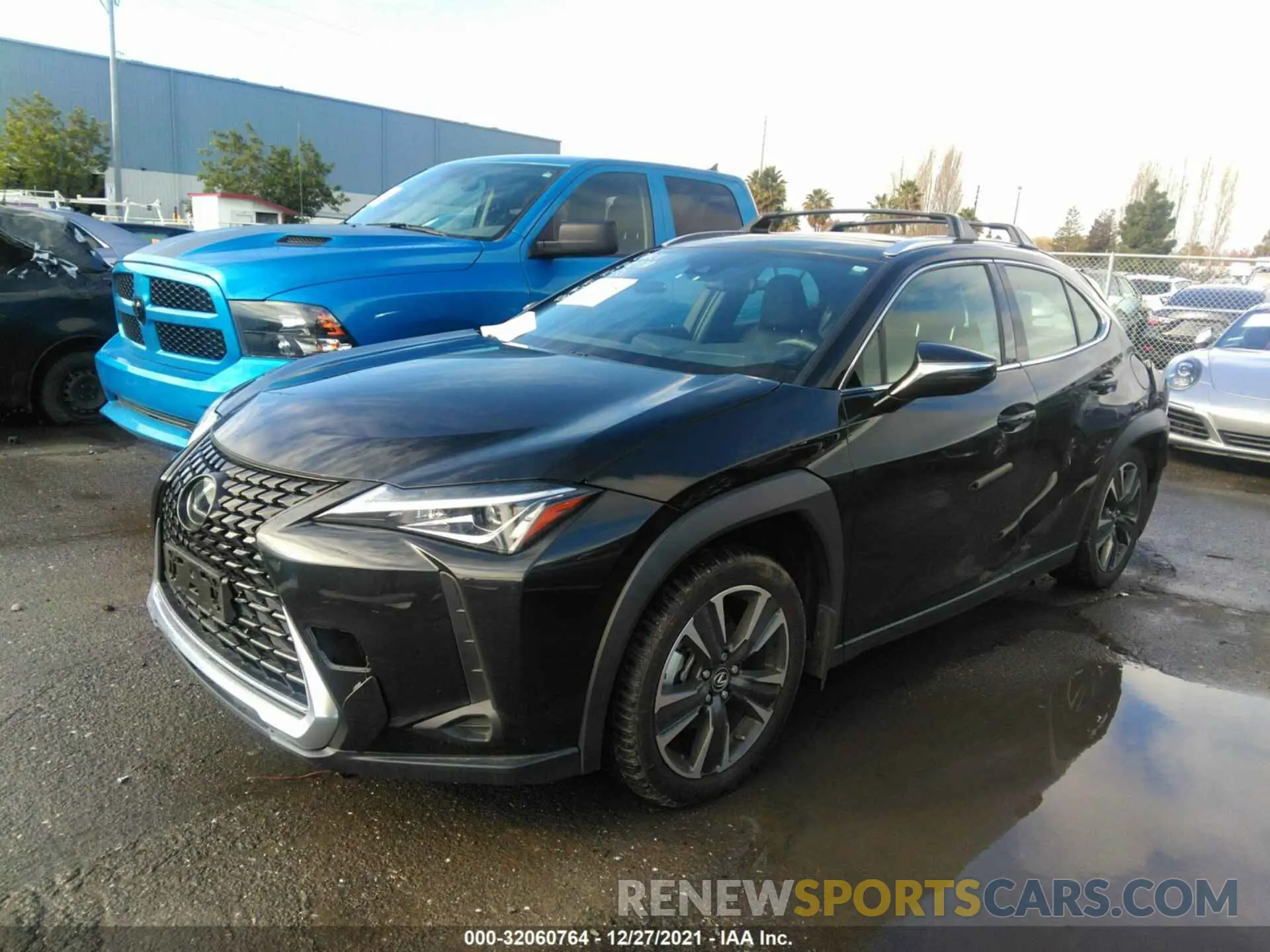 2 fotografías del automóvil dañado JTHX3JBH9L2024173 LEXUS UX 2020