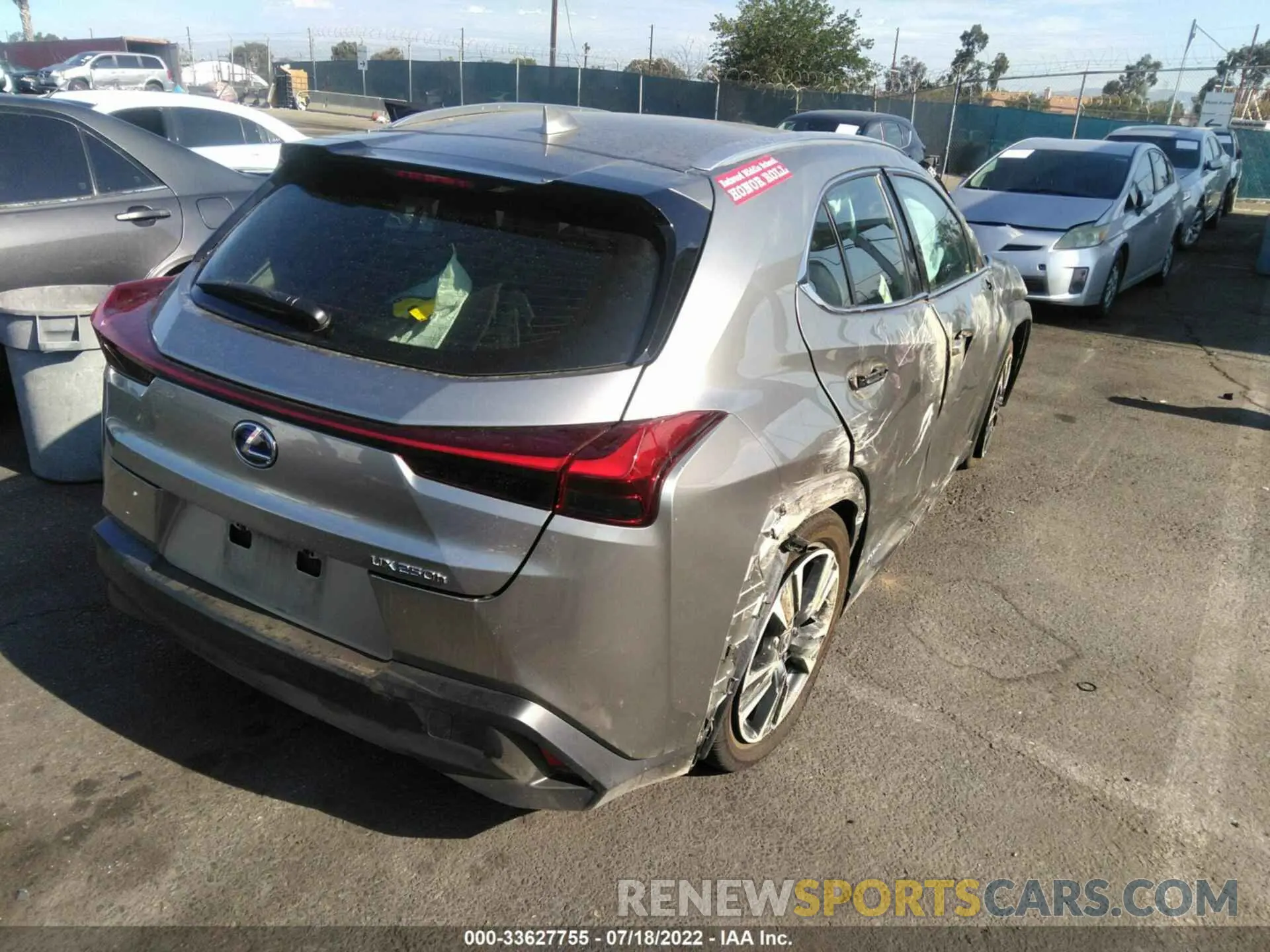 4 fotografías del automóvil dañado JTHX9JBH3L2033319 LEXUS UX 2020