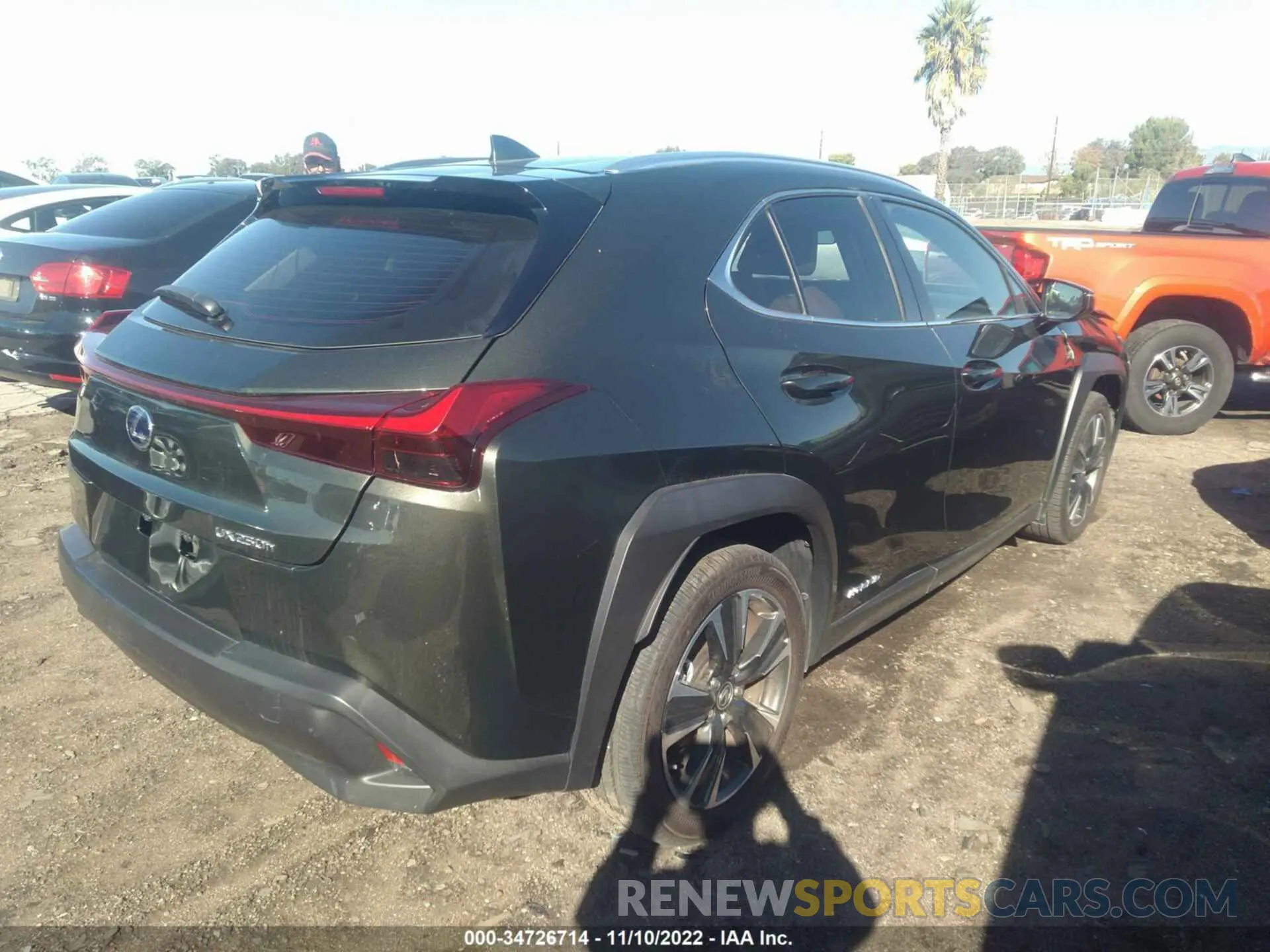 4 fotografías del automóvil dañado JTHX9JBH8L2029816 LEXUS UX 2020