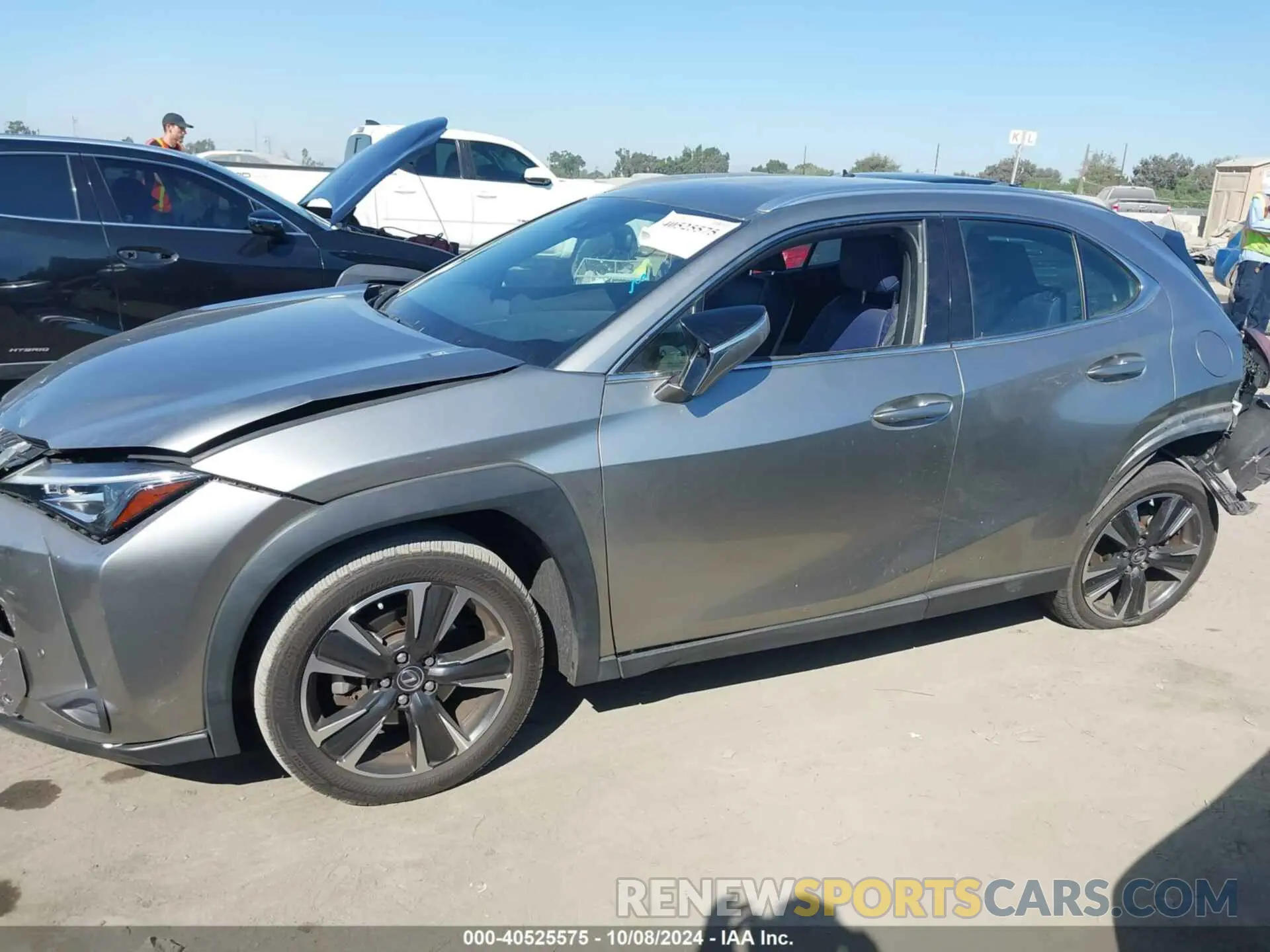 15 fotografías del automóvil dañado JTHX3JBH7M2042463 LEXUS UX 2021