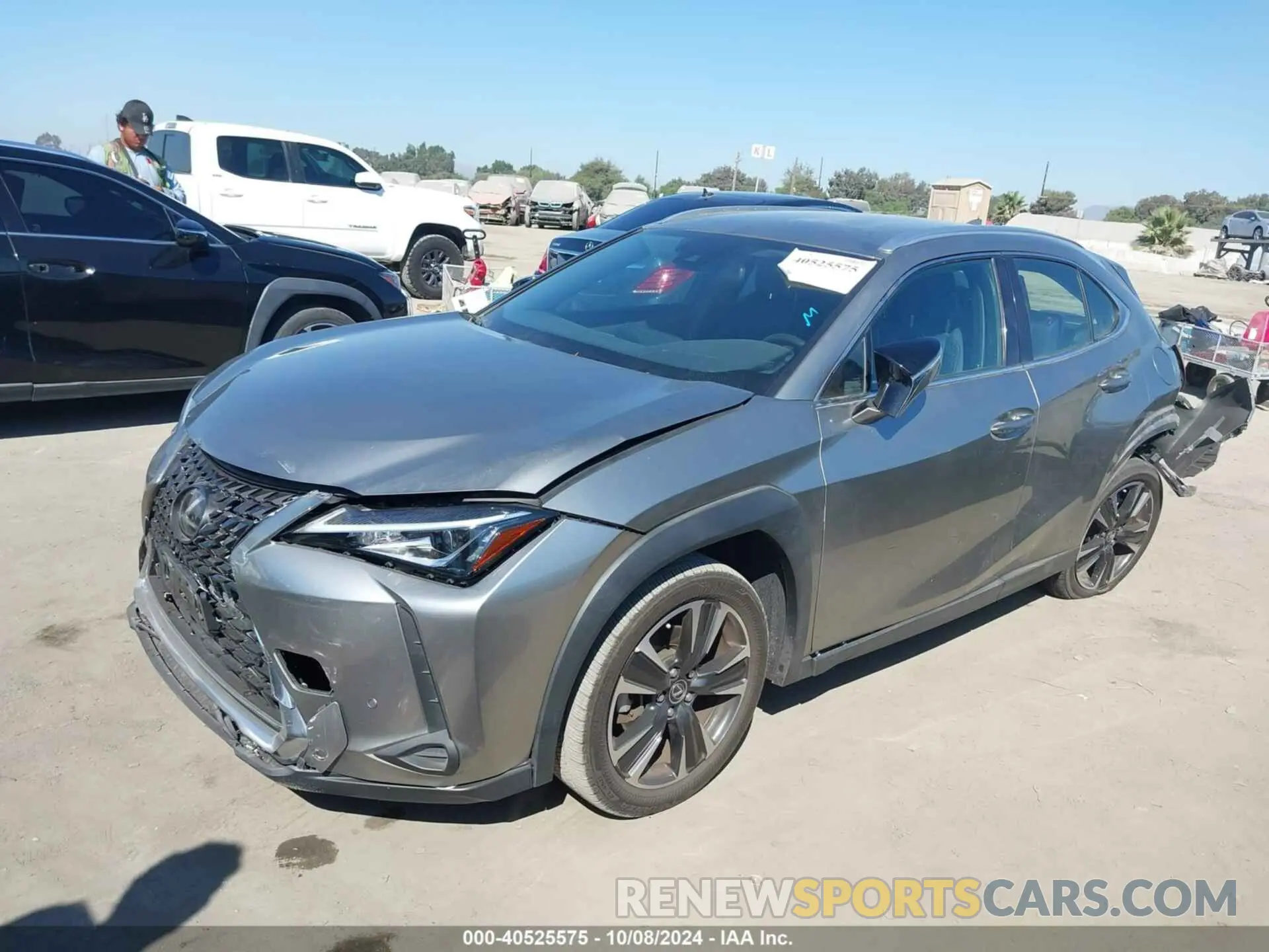 2 fotografías del automóvil dañado JTHX3JBH7M2042463 LEXUS UX 2021