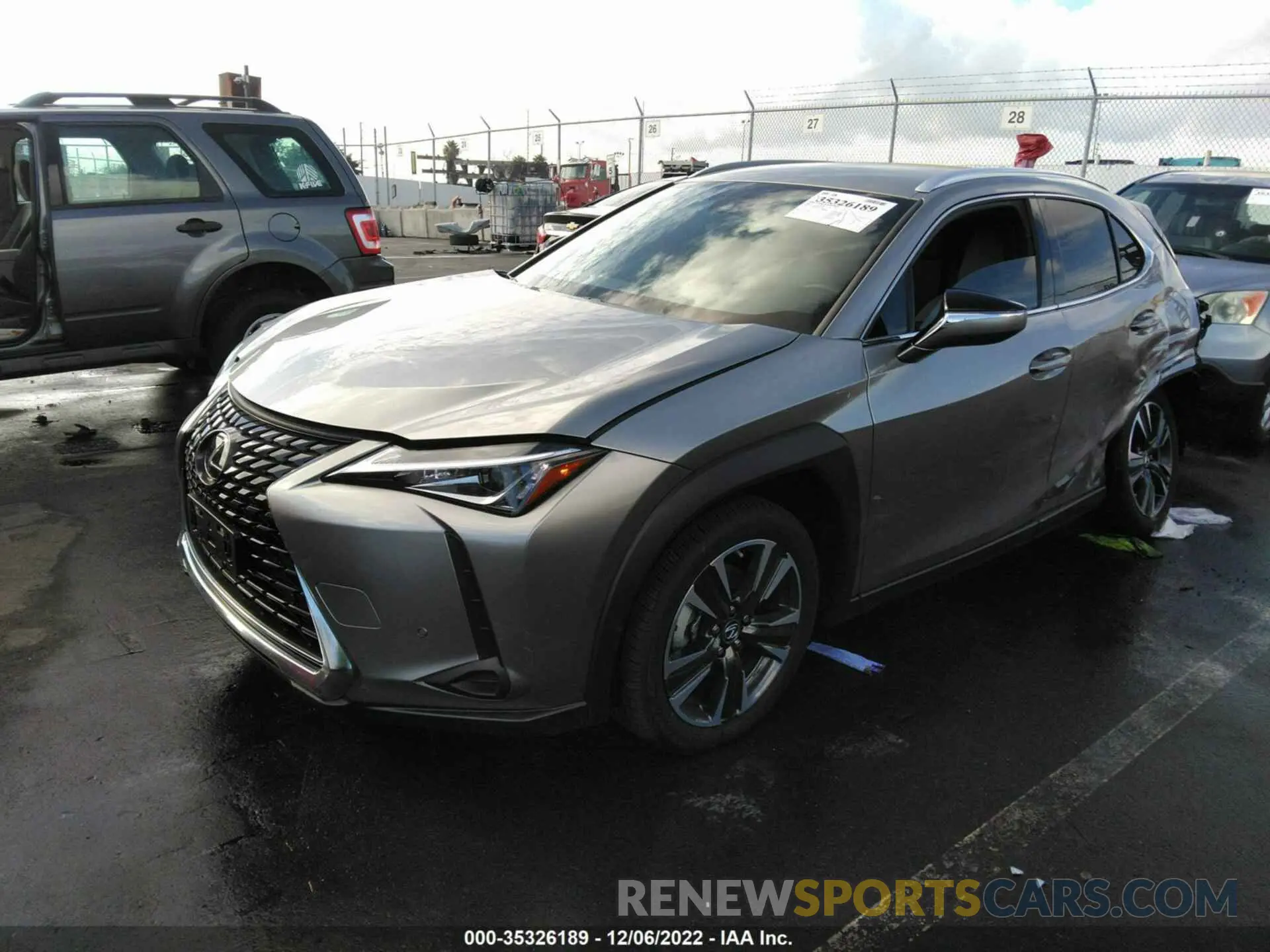 2 fotografías del automóvil dañado JTHX3JBH2N2046308 LEXUS UX 2022