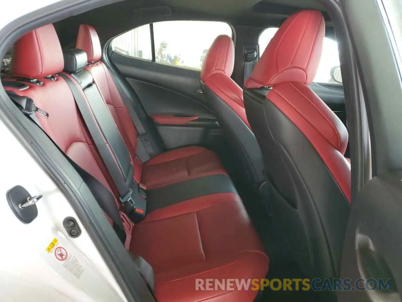 11 fotografías del automóvil dañado JTHU9JBH1K2004421 LEXUS UX 250H 2019