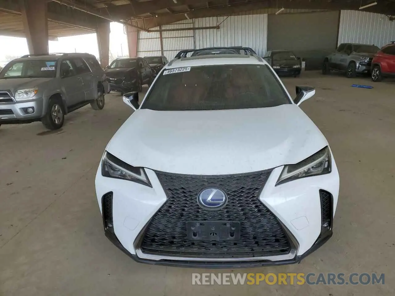 5 fotografías del automóvil dañado JTHU9JBH1K2004421 LEXUS UX 250H 2019