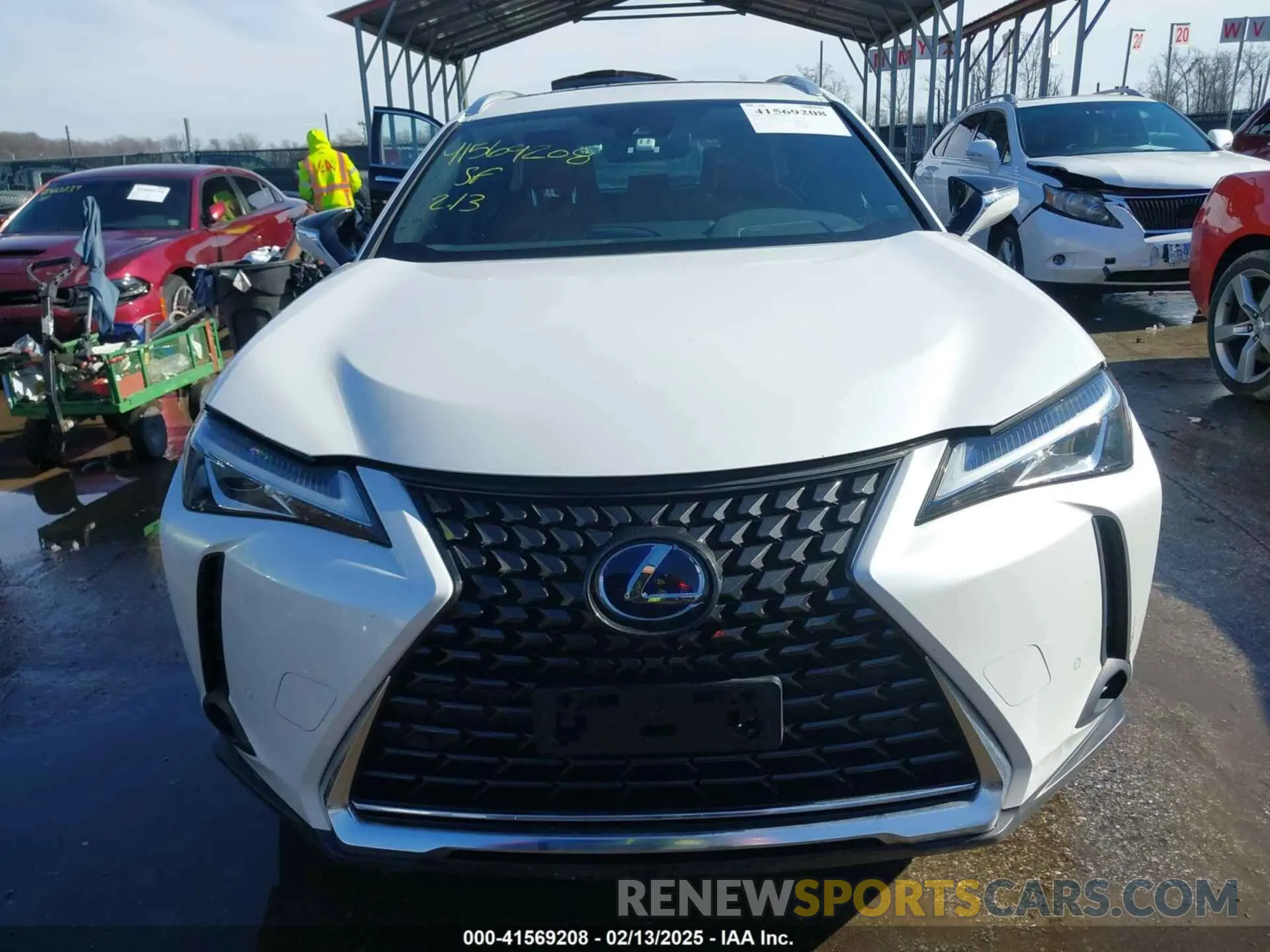 12 fotografías del automóvil dañado JTHU9JBH1K2007982 LEXUS UX 250H 2019