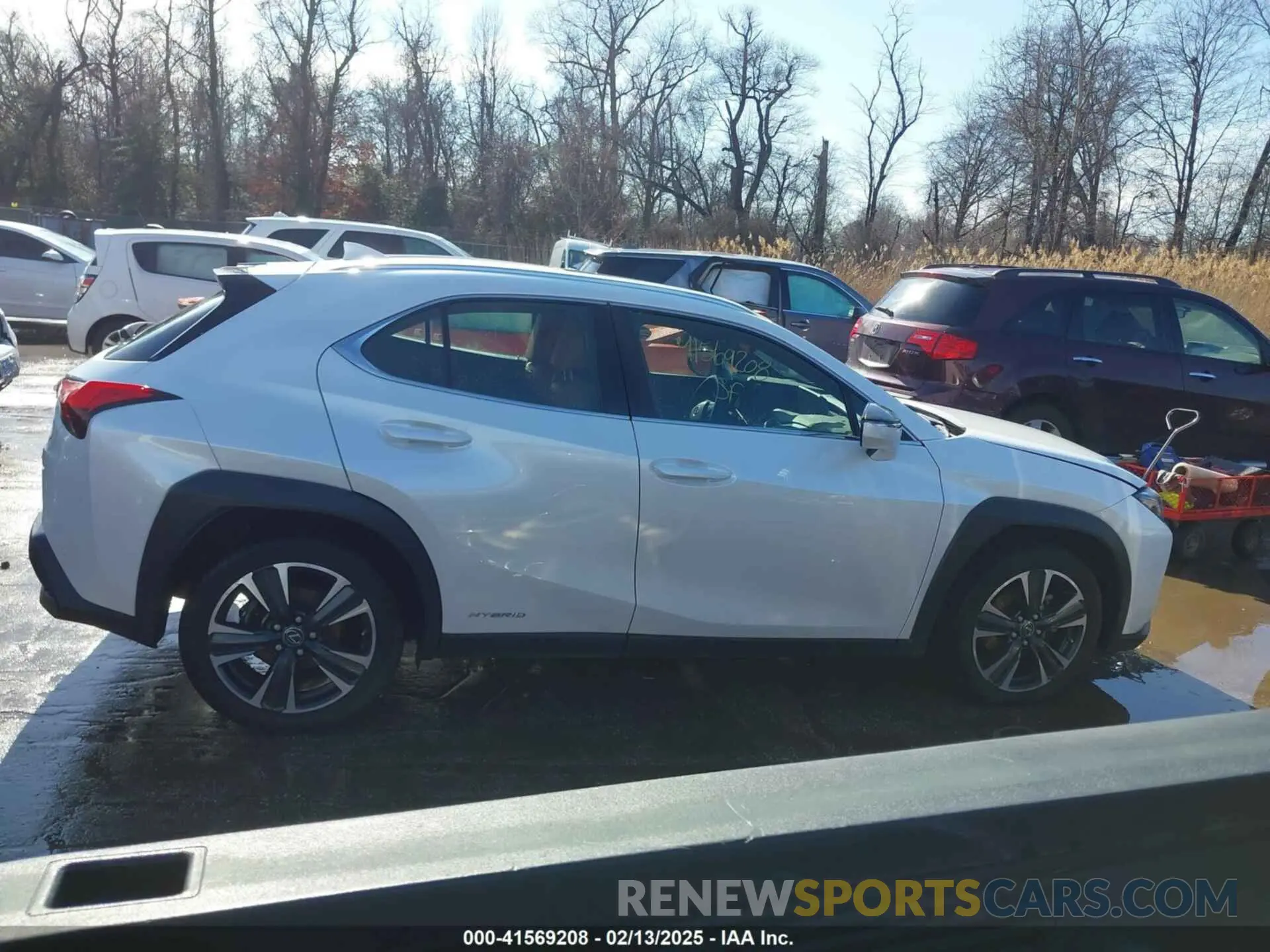 13 fotografías del automóvil dañado JTHU9JBH1K2007982 LEXUS UX 250H 2019