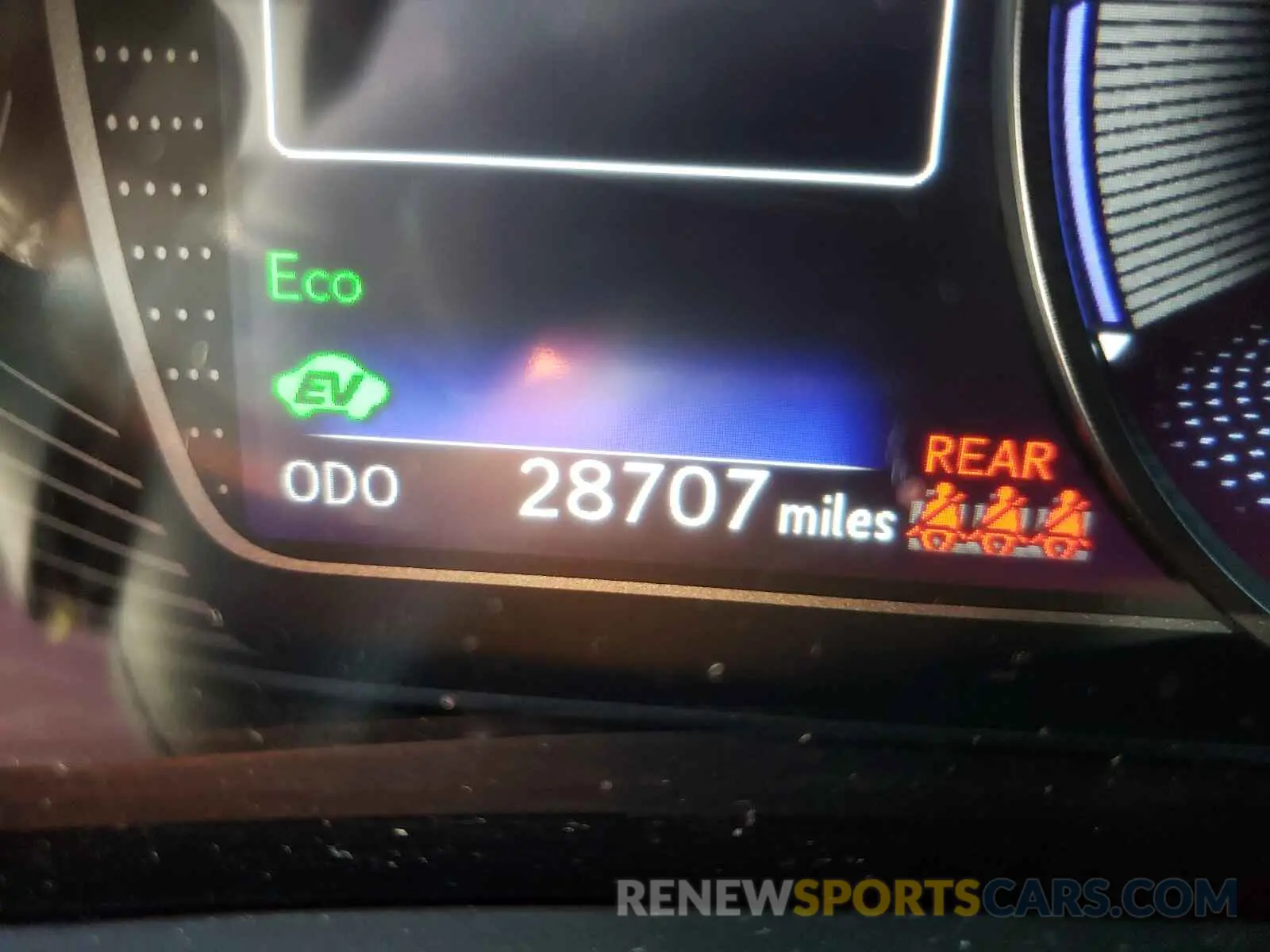 8 fotografías del automóvil dañado JTHU9JBH2K2011202 LEXUS UX 250H 2019