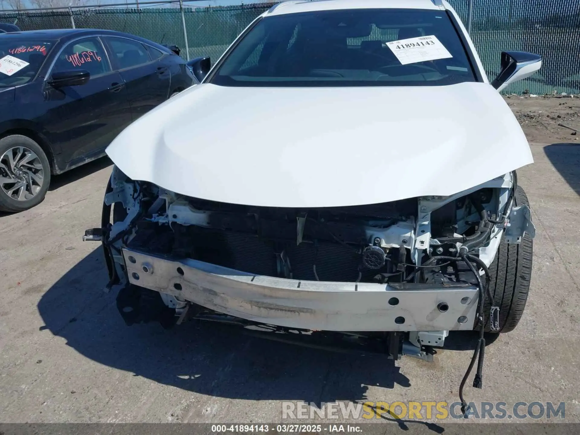 12 fotografías del automóvil dañado JTHU9JBH2K2011457 LEXUS UX 250H 2019