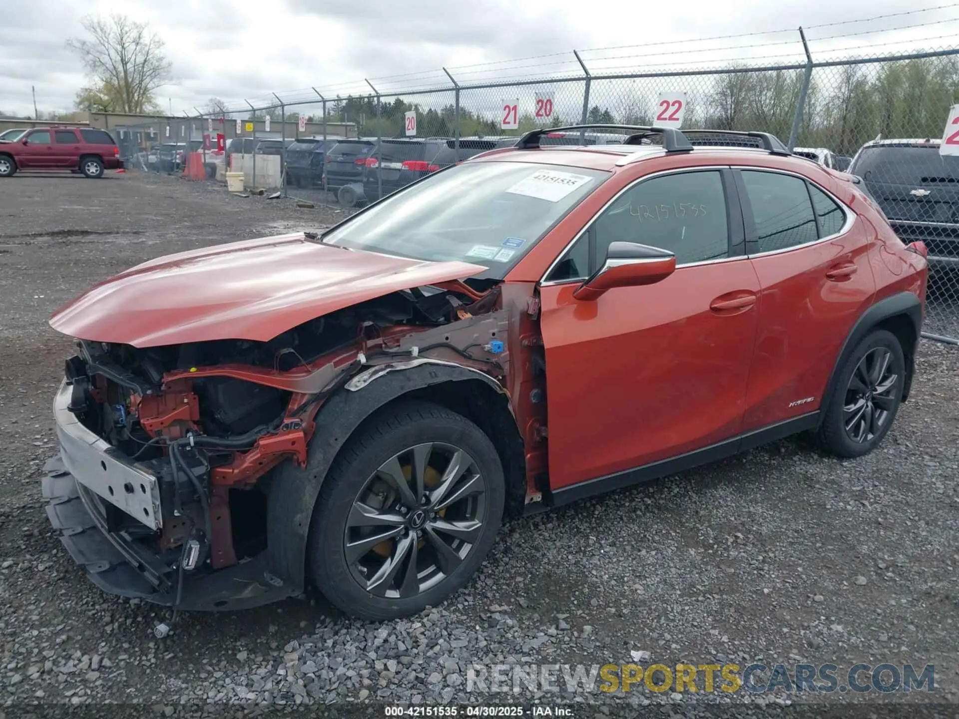 2 fotografías del automóvil dañado JTHU9JBH3K2003383 LEXUS UX 250H 2019