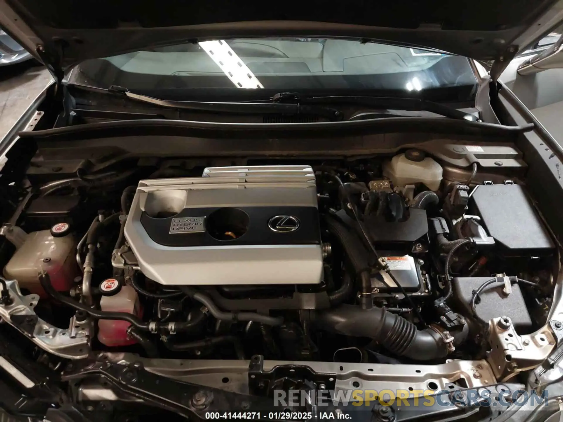 10 fotografías del automóvil dañado JTHU9JBH5K2013400 LEXUS UX 250H 2019