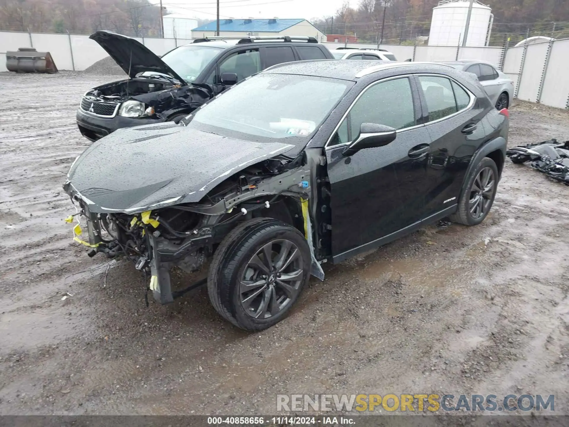 2 fotografías del automóvil dañado JTHU9JBH7K2002639 LEXUS UX 250H 2019