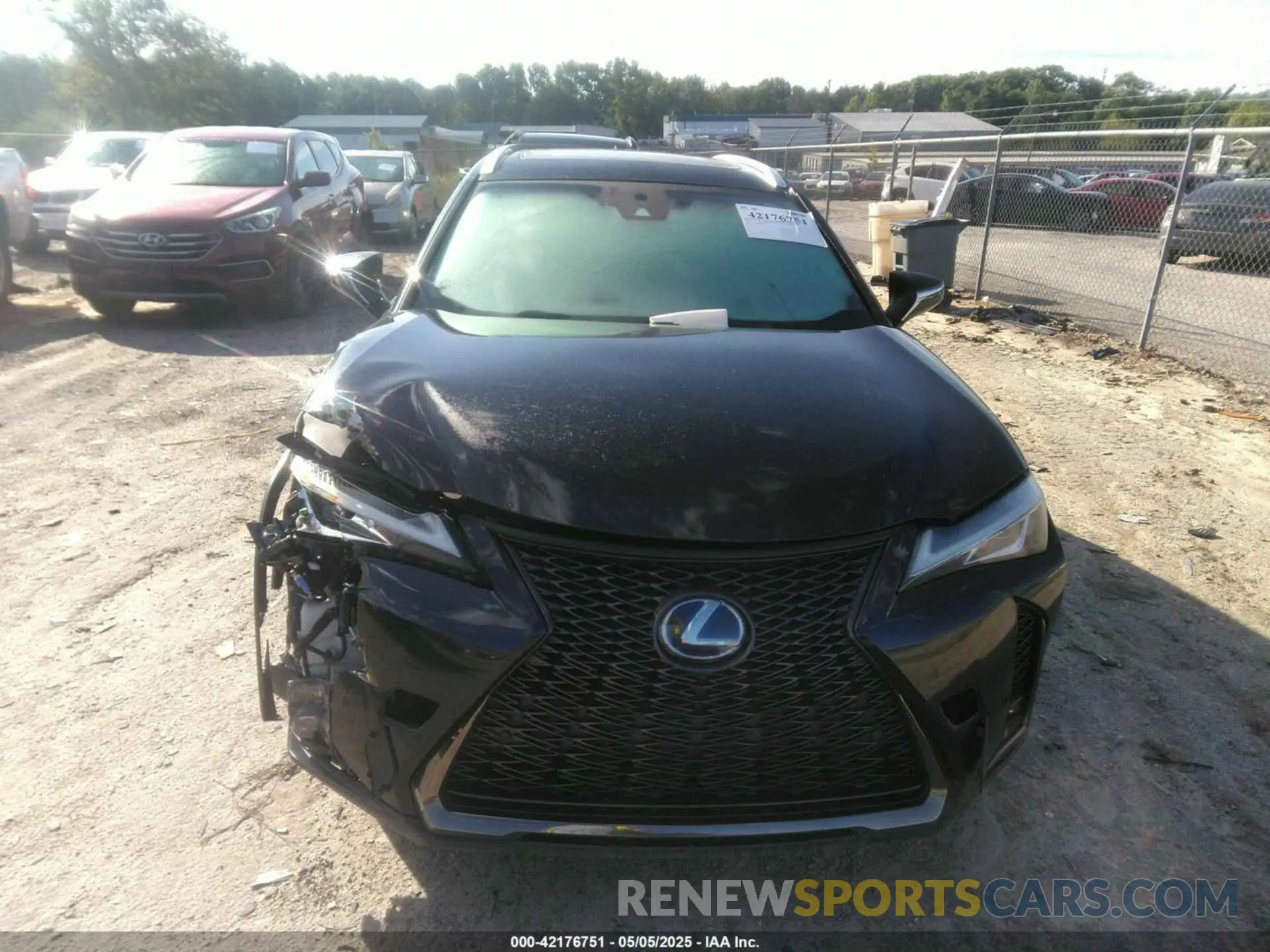 12 fotografías del automóvil dañado JTHU9JBH7K2012295 LEXUS UX 250H 2019