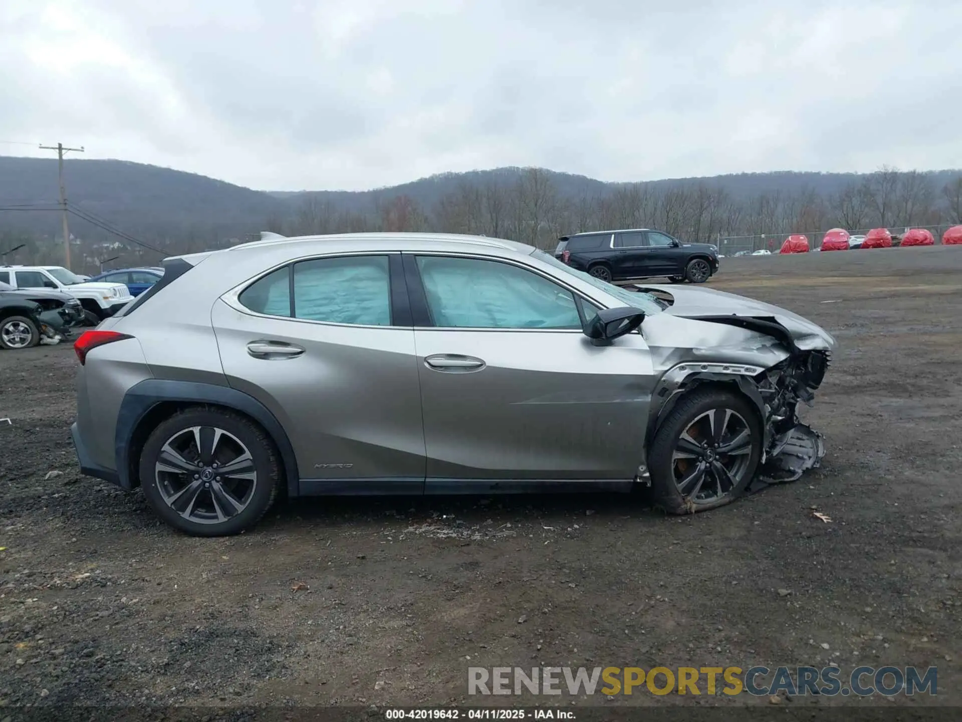 12 fotografías del automóvil dañado JTHU9JBH9K2008345 LEXUS UX 250H 2019