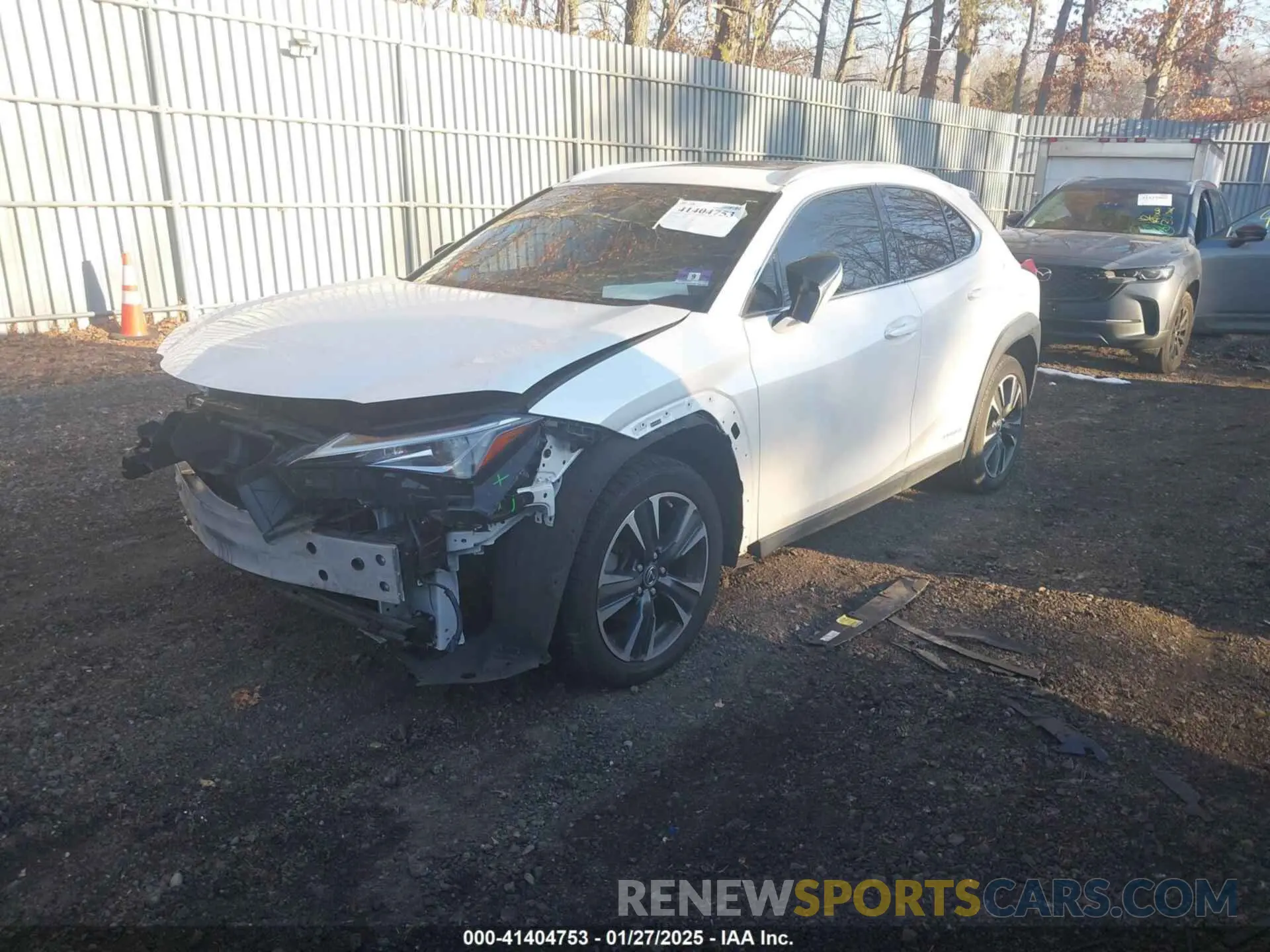 2 fotografías del automóvil dañado JTHU9JBHXK2019435 LEXUS UX 250H 2019