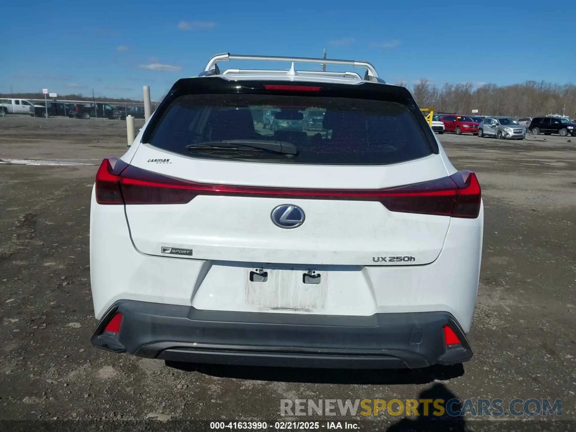 16 fotografías del automóvil dañado JTHE9JBH9L2035843 LEXUS UX 250H 2020