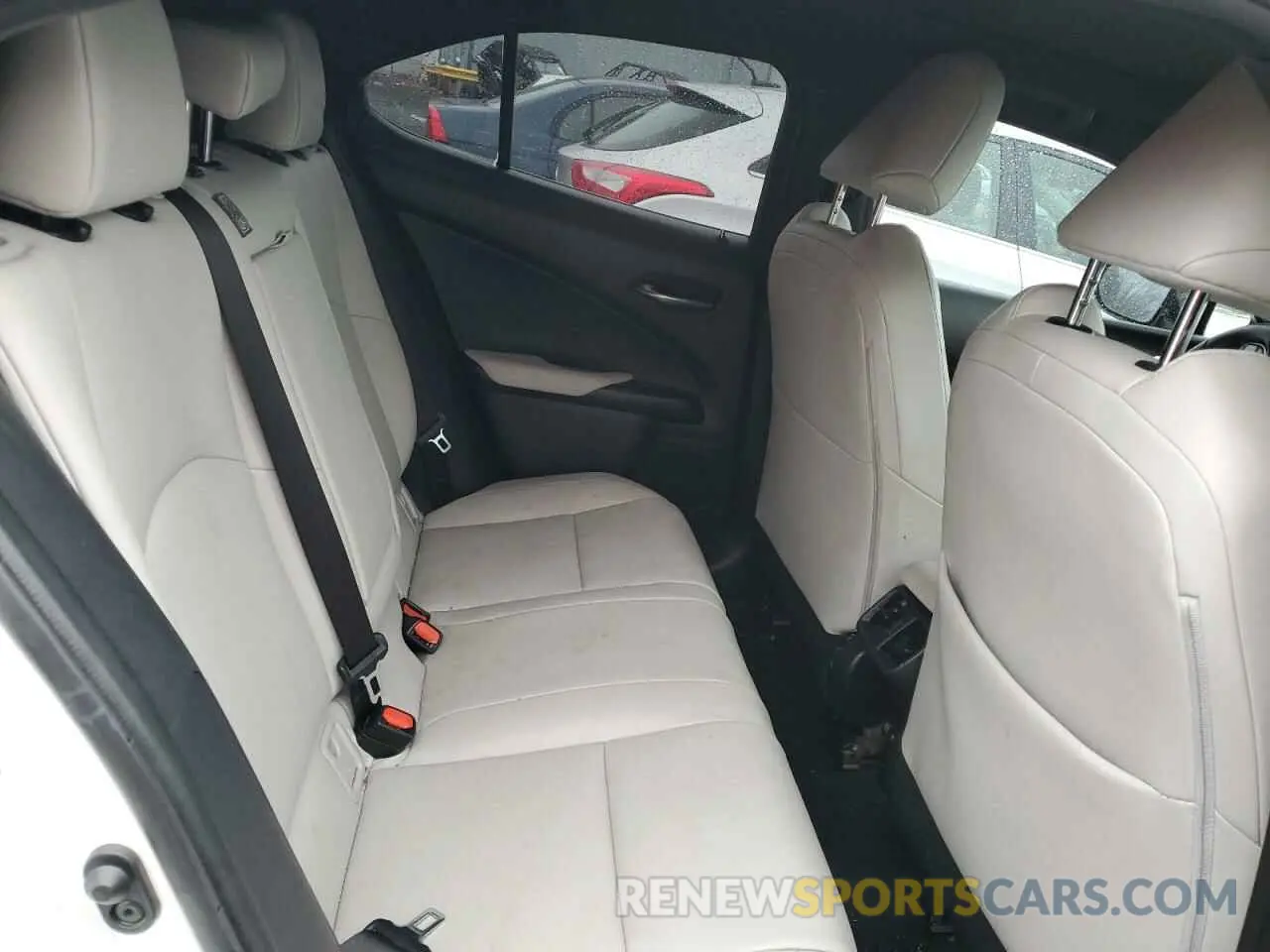 10 fotografías del automóvil dañado JTHP9JBH0L2024576 LEXUS UX 250H 2020