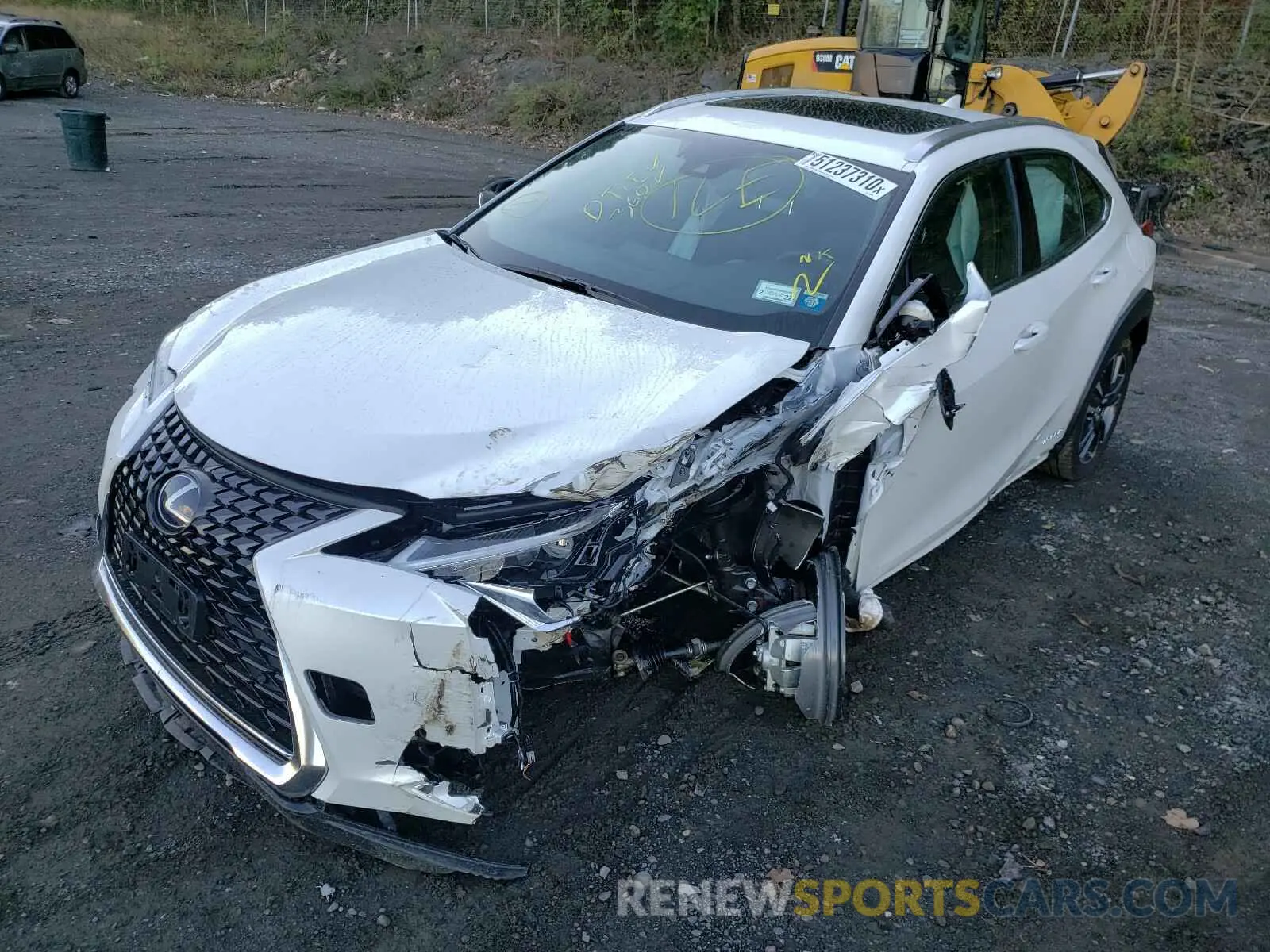 2 fotografías del automóvil dañado JTHP9JBH2L2020898 LEXUS UX 250H 2020