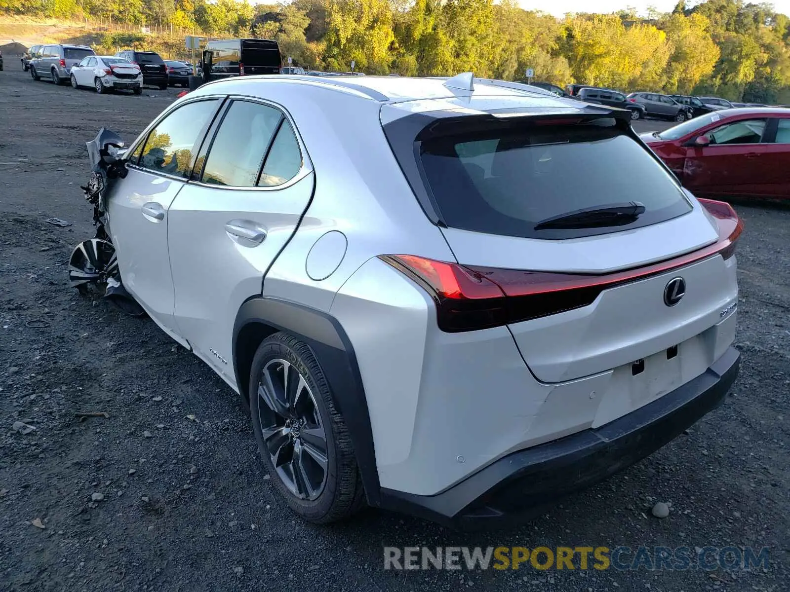 3 fotografías del automóvil dañado JTHP9JBH2L2020898 LEXUS UX 250H 2020