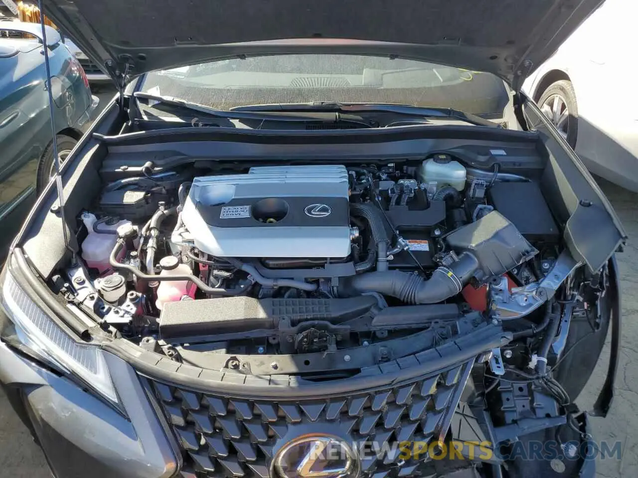 12 fotografías del automóvil dañado JTHP9JBH2L2023042 LEXUS UX 250H 2020