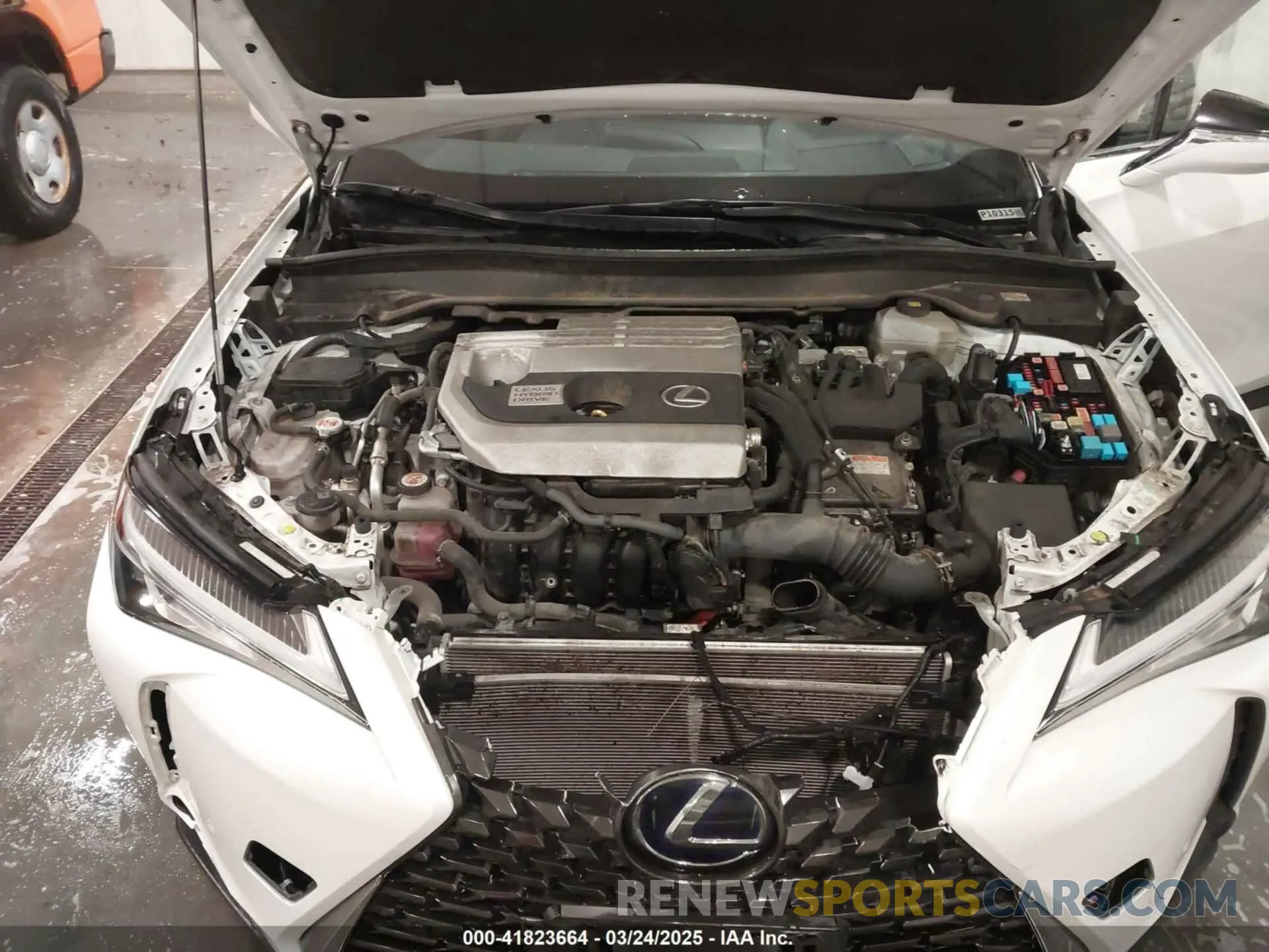 10 fotografías del automóvil dañado JTHP9JBH2L2025812 LEXUS UX 250H 2020