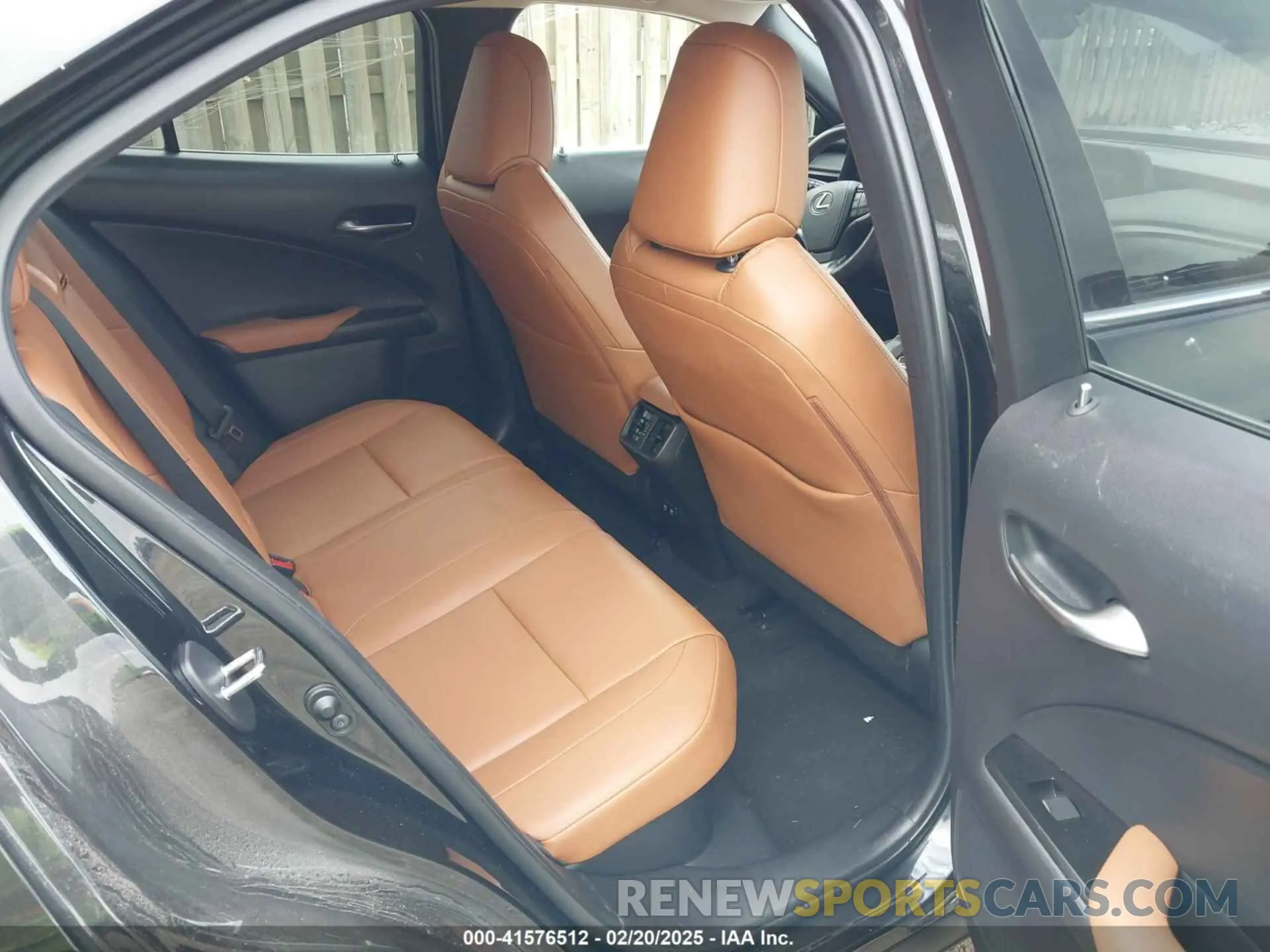 8 fotografías del automóvil dañado JTHP9JBH6L2027045 LEXUS UX 250H 2020