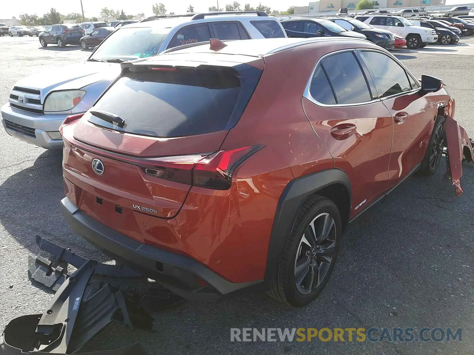 4 fotografías del automóvil dañado JTHP9JBH6L2027160 LEXUS UX 250H 2020