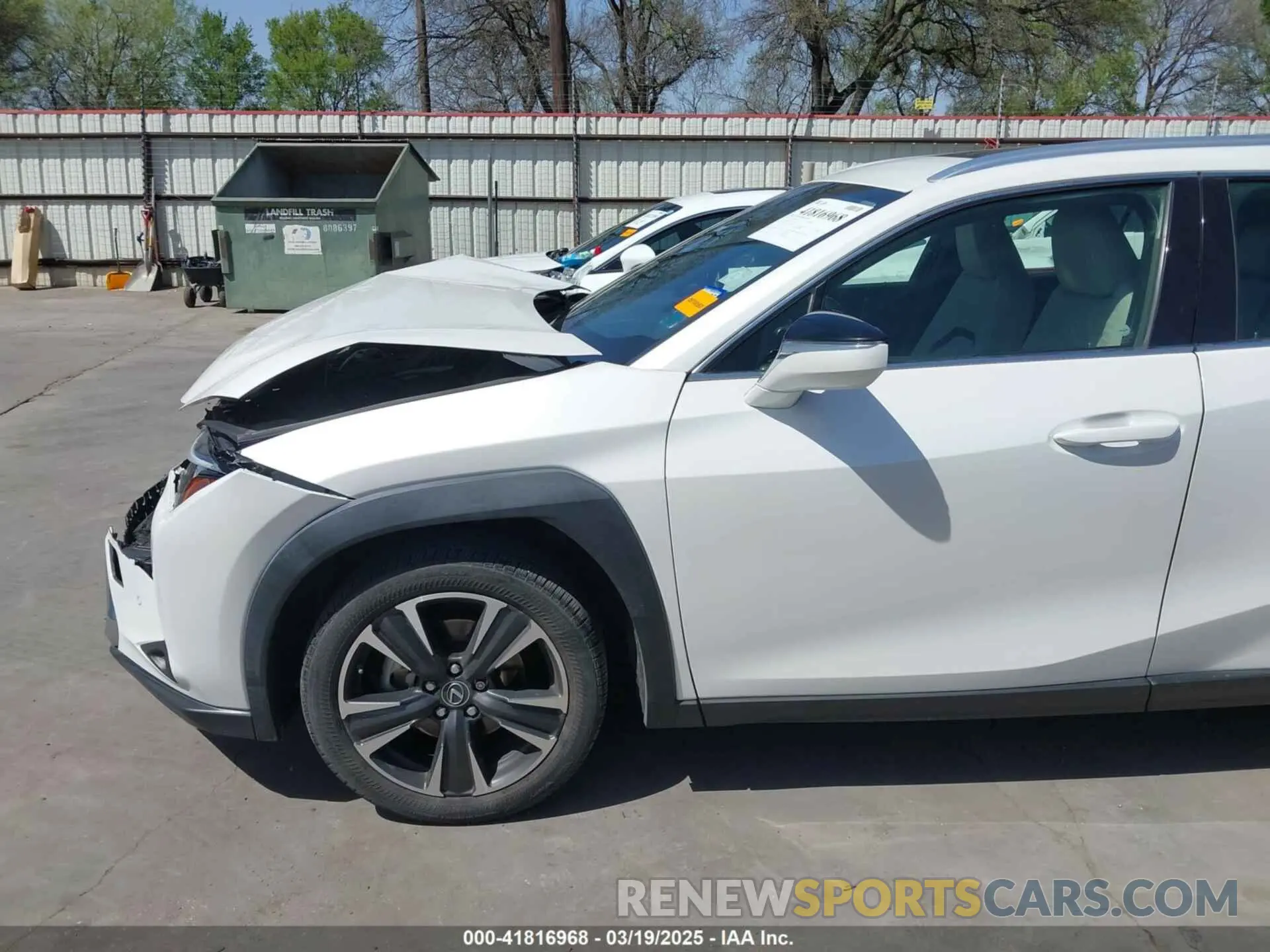 18 fotografías del automóvil dañado JTHP9JBH6L2031919 LEXUS UX 250H 2020