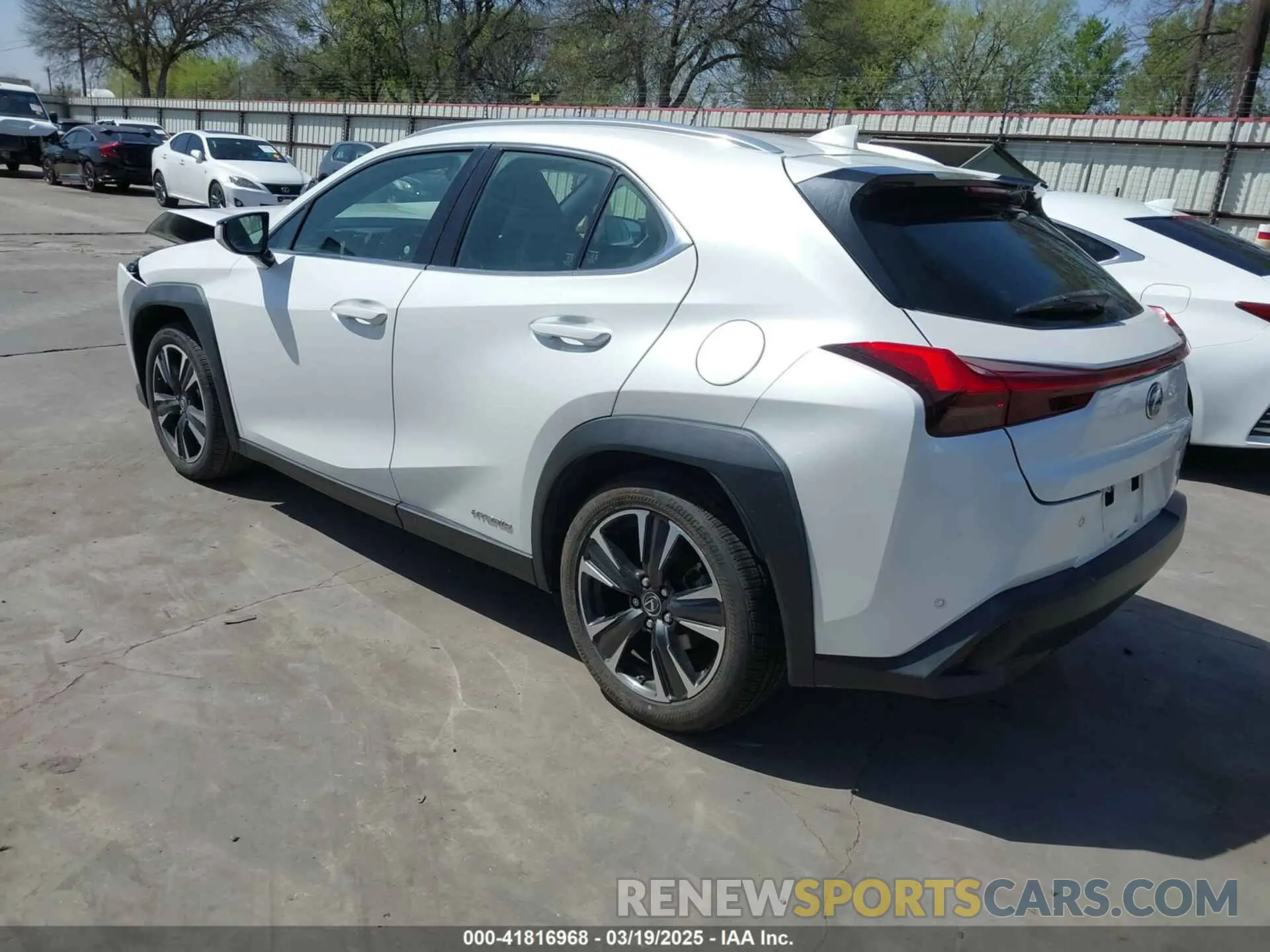 3 fotografías del automóvil dañado JTHP9JBH6L2031919 LEXUS UX 250H 2020