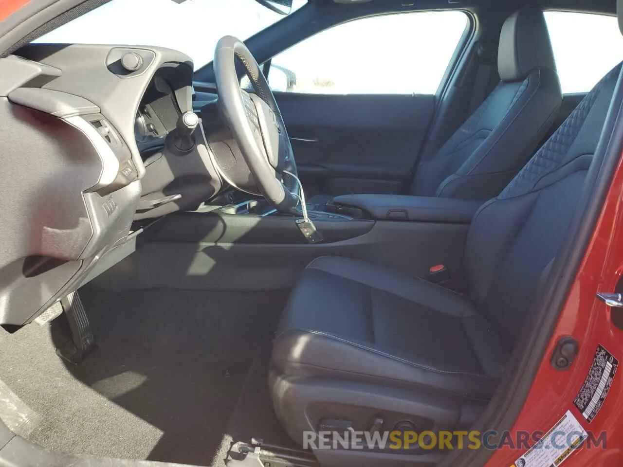 7 fotografías del automóvil dañado JTHP9JBH7L2033677 LEXUS UX 250H 2020