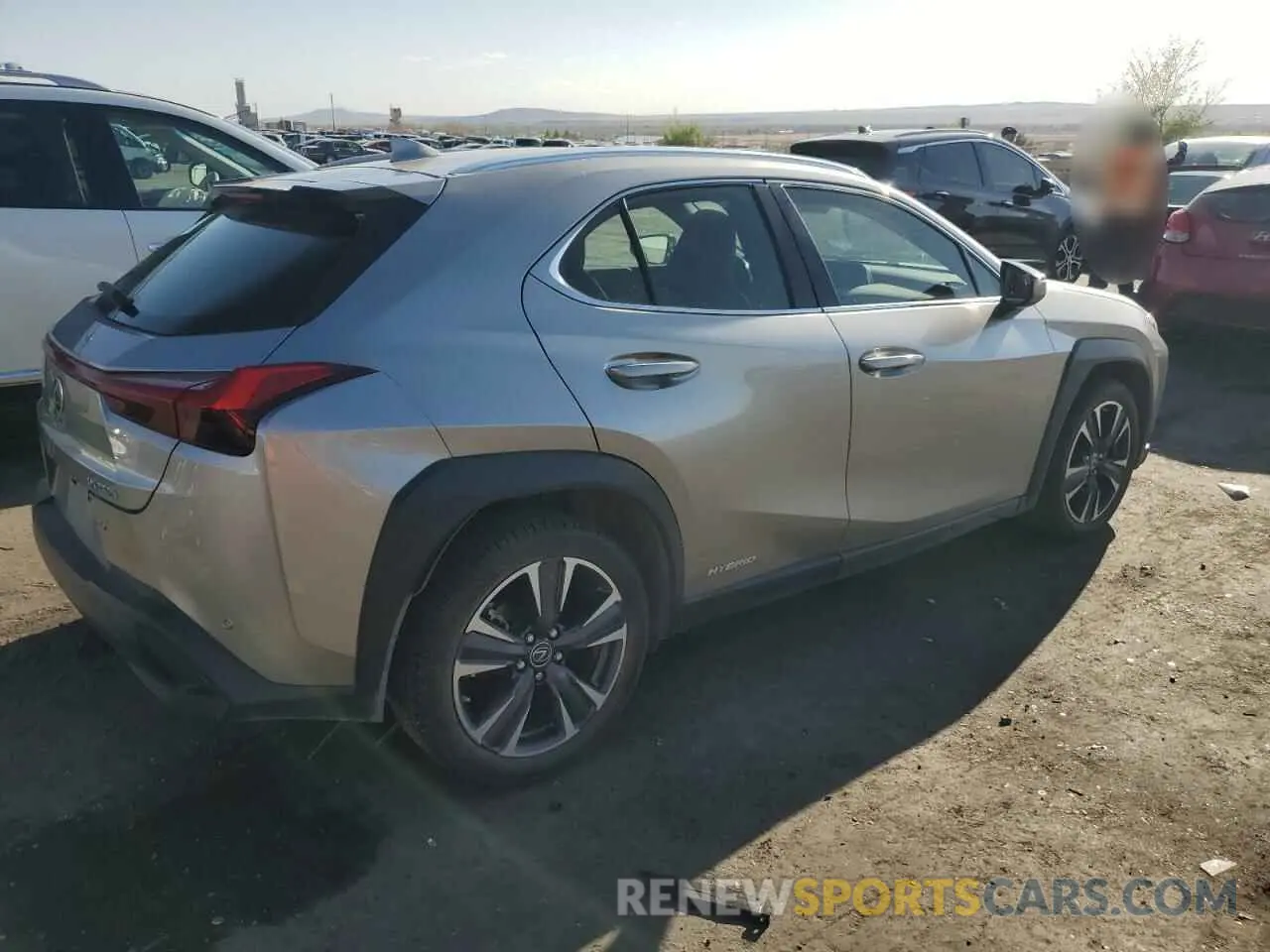 3 fotografías del automóvil dañado JTHP9JBHXL2025623 LEXUS UX 250H 2020