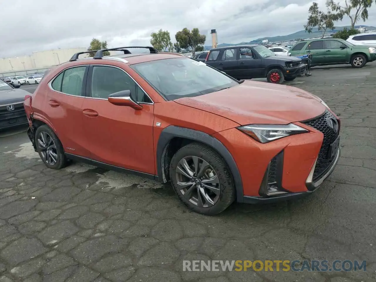 4 fotografías del automóvil dañado JTHR9JBH1L2026913 LEXUS UX 250H 2020