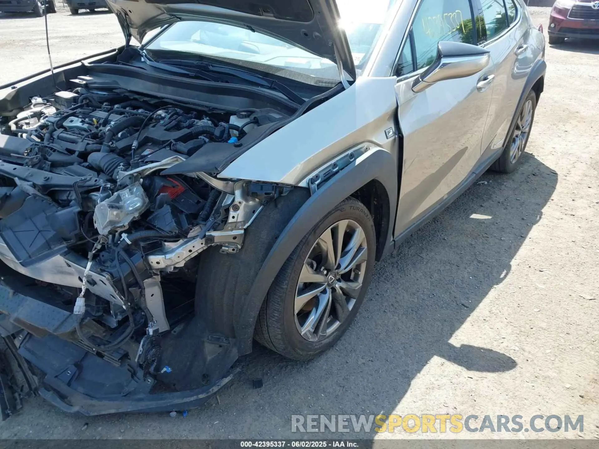 6 fotografías del automóvil dañado JTHR9JBH3L2036827 LEXUS UX 250H 2020