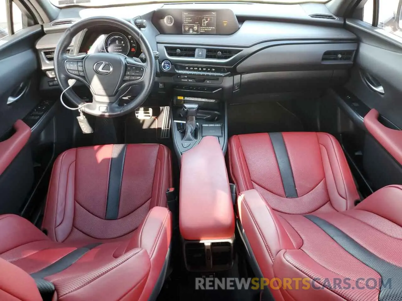 8 fotografías del automóvil dañado JTHR9JBH6L2036806 LEXUS UX 250H 2020