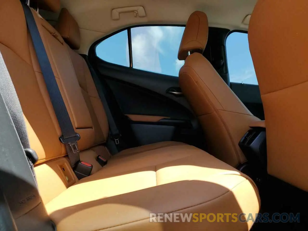 10 fotografías del automóvil dañado JTHX9JBH0L2036355 LEXUS UX 250H 2020